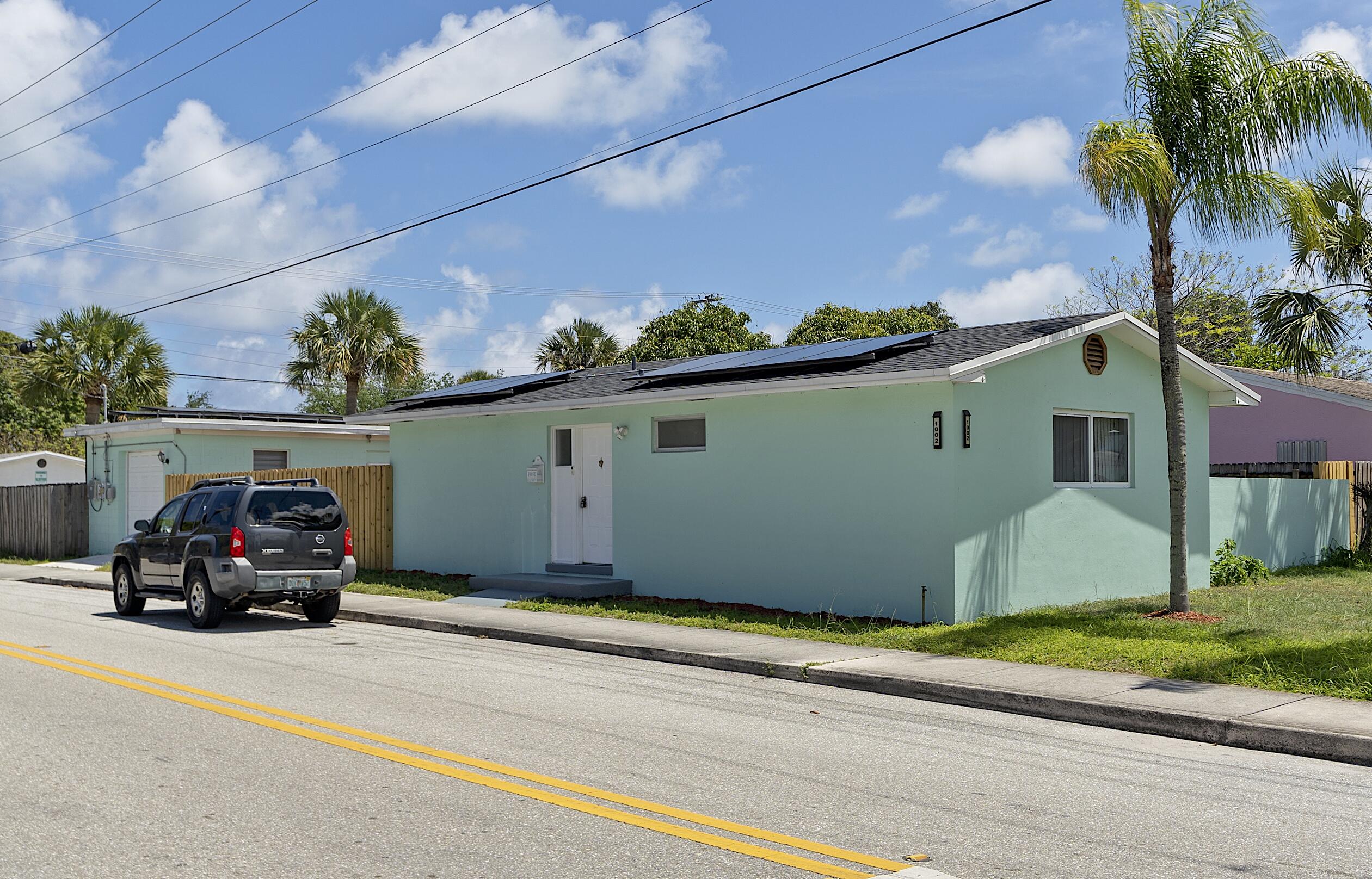 main property photo 23