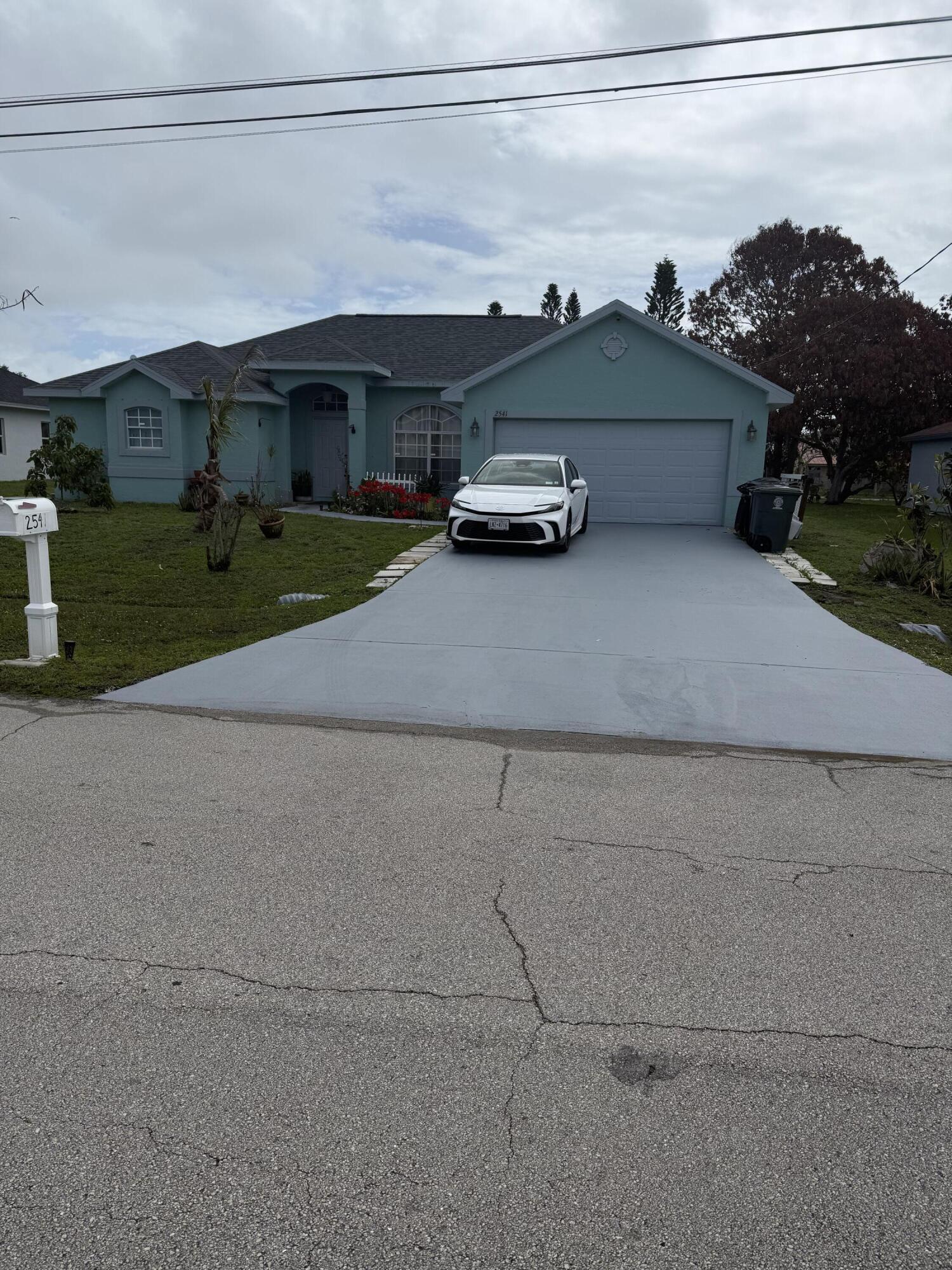 main property photo 2