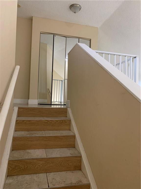 property viewer photo 7