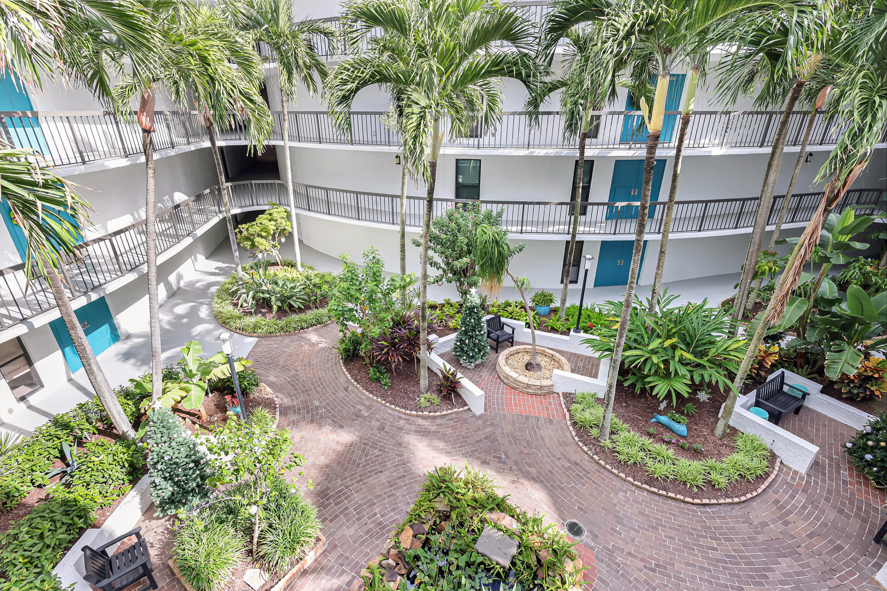 main property photo 30
