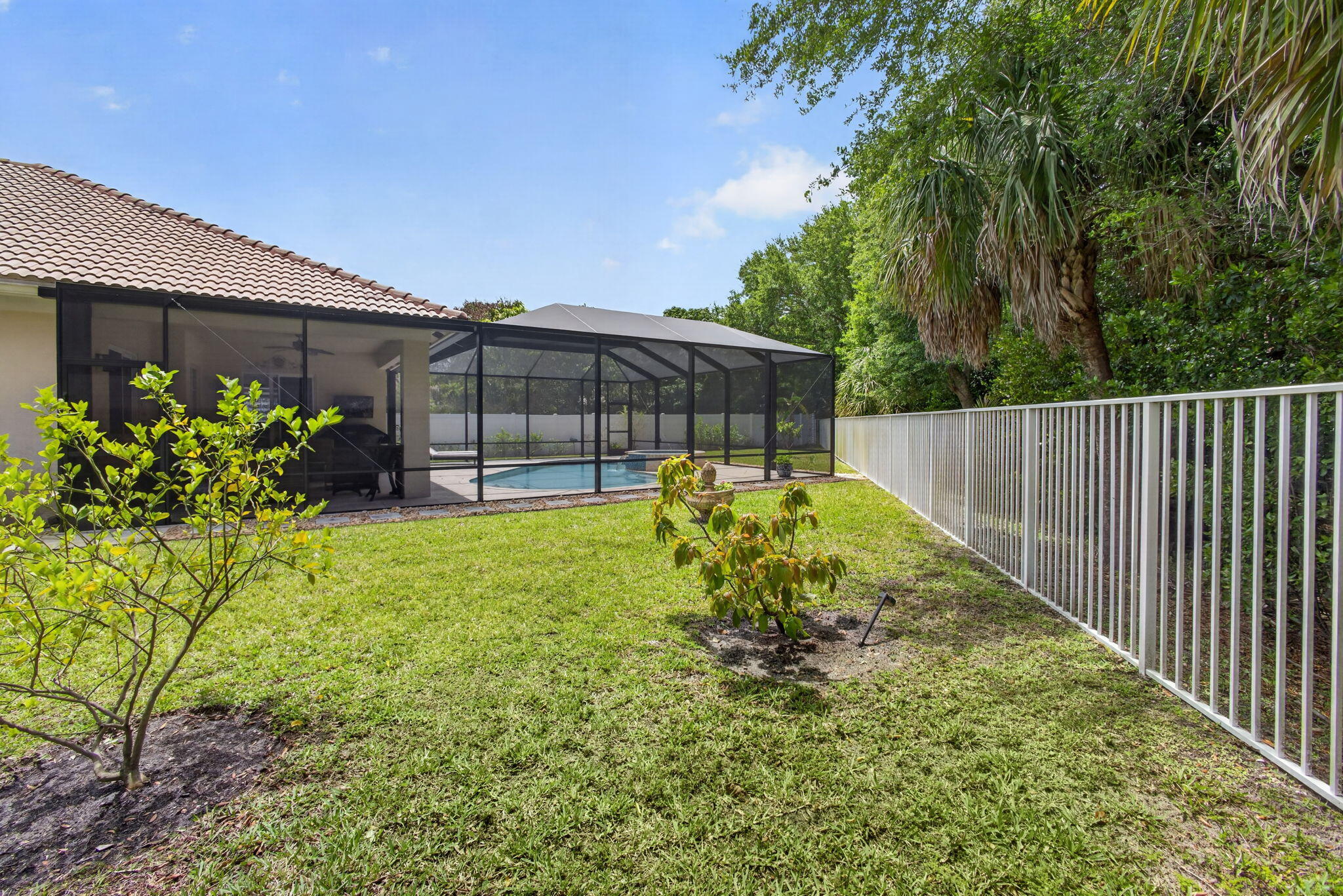 main property photo 76
