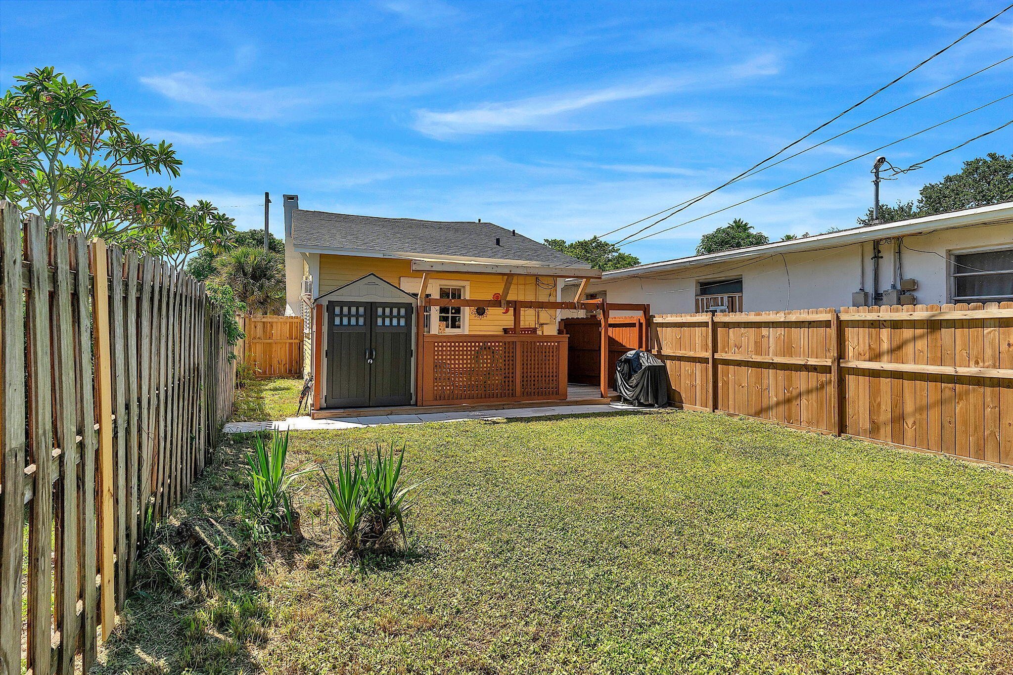 main property photo 24