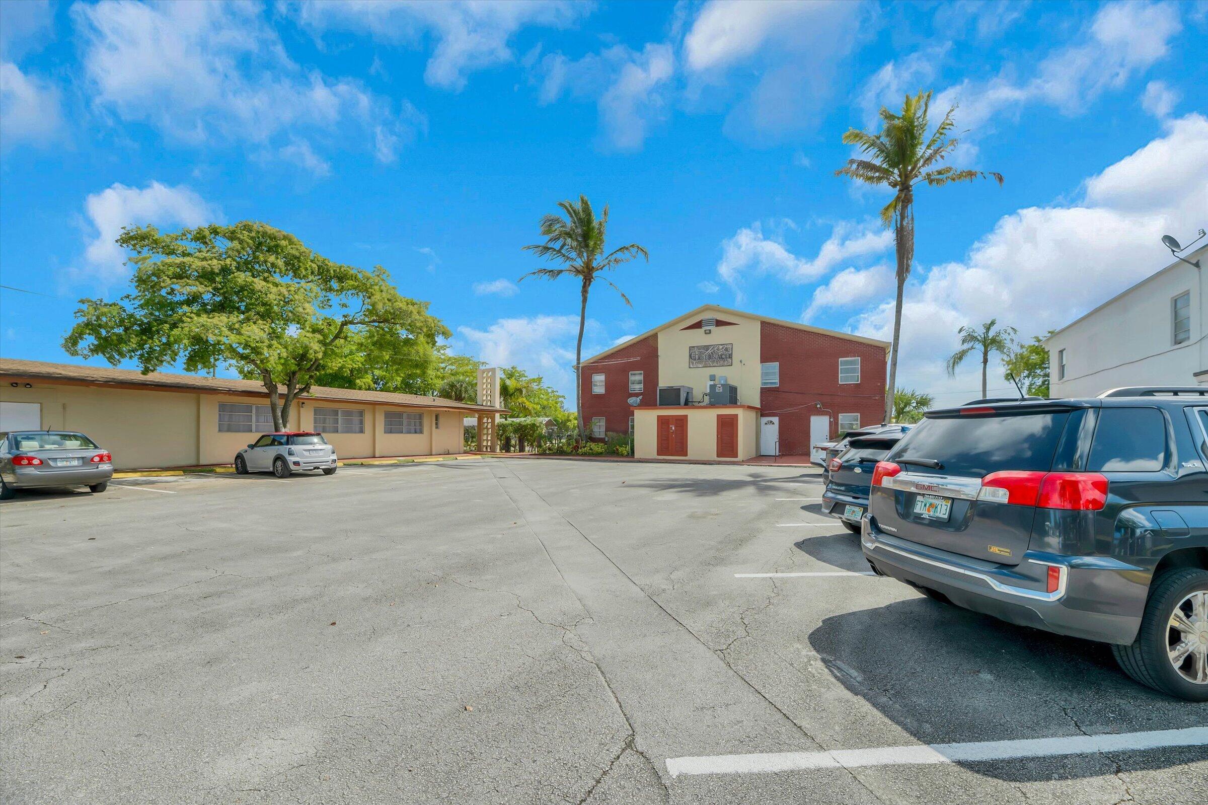 main property photo 15