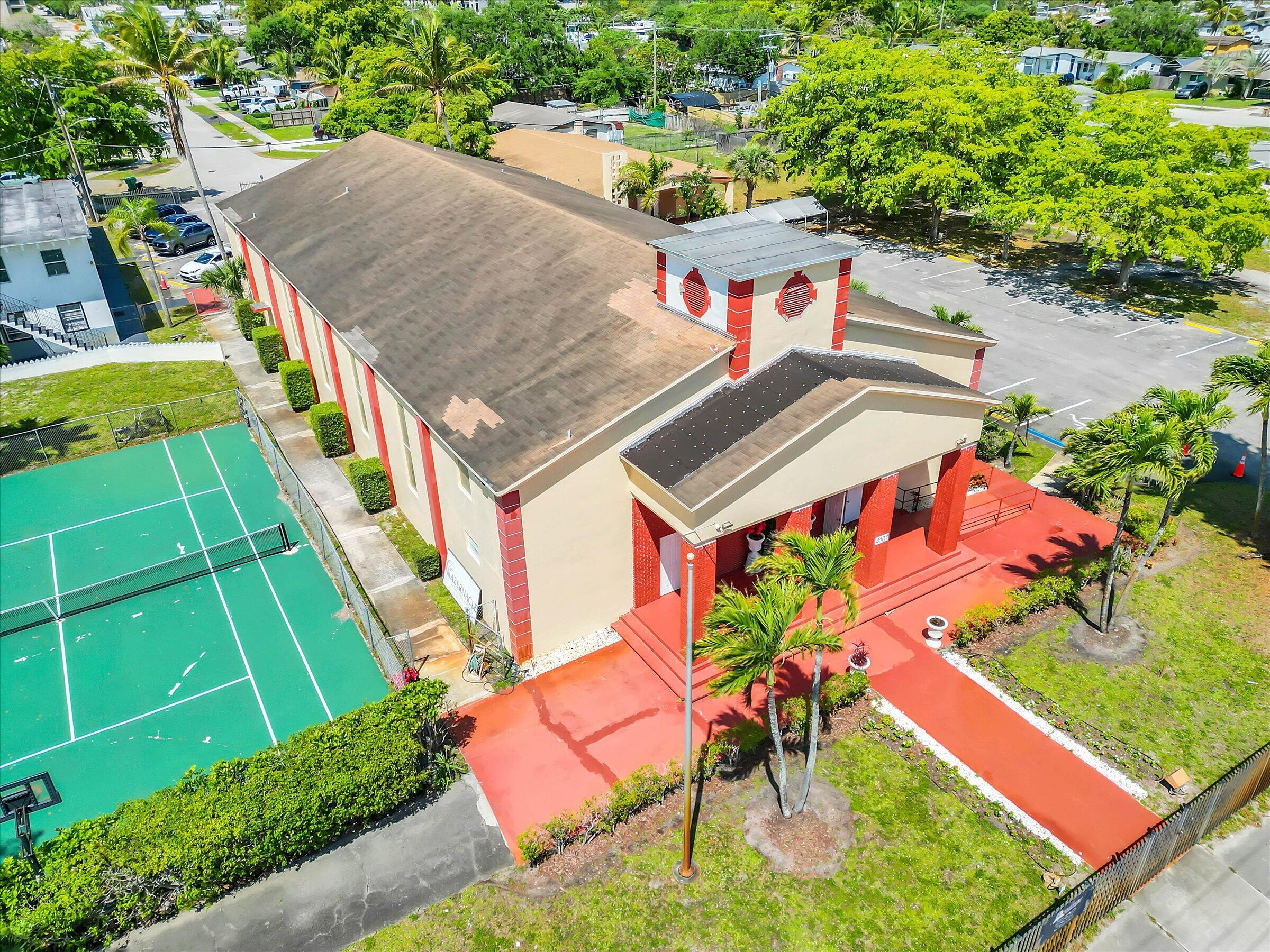 main property photo 32