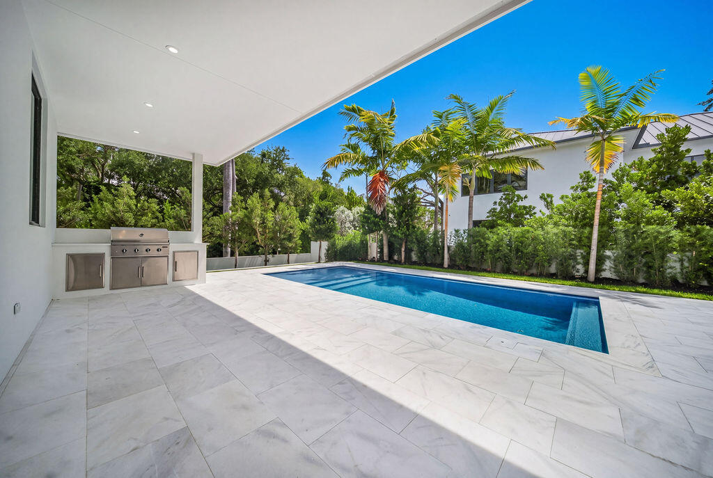 main property photo 65