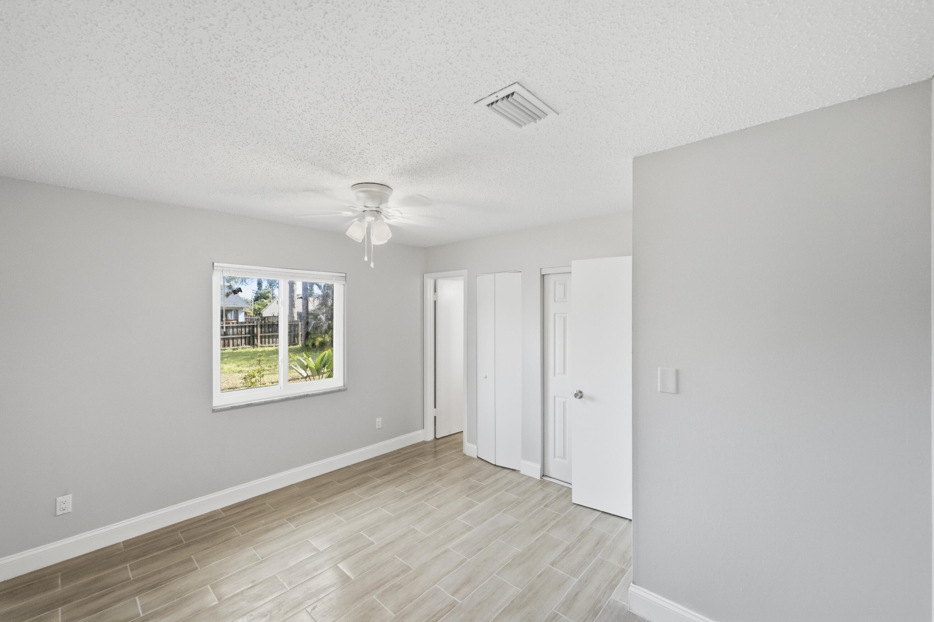 property viewer photo 22