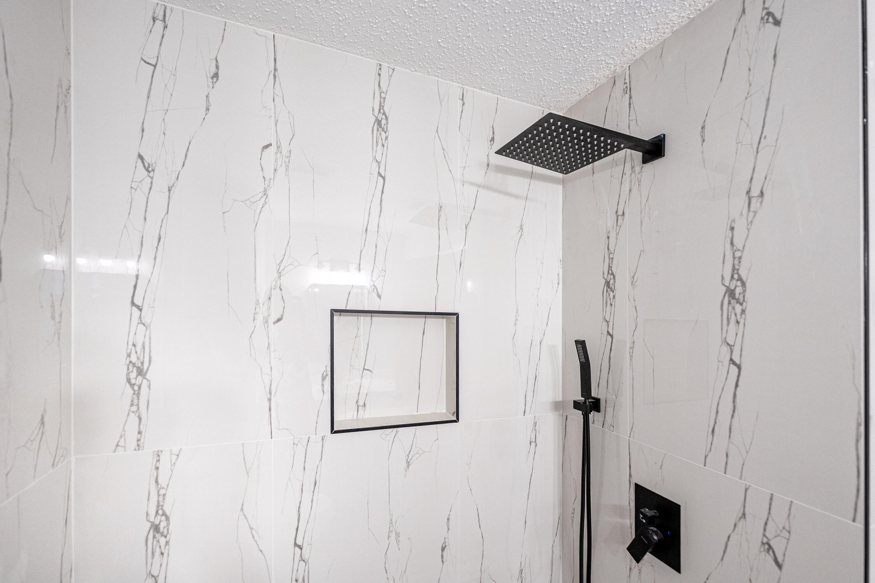 property viewer photo 25