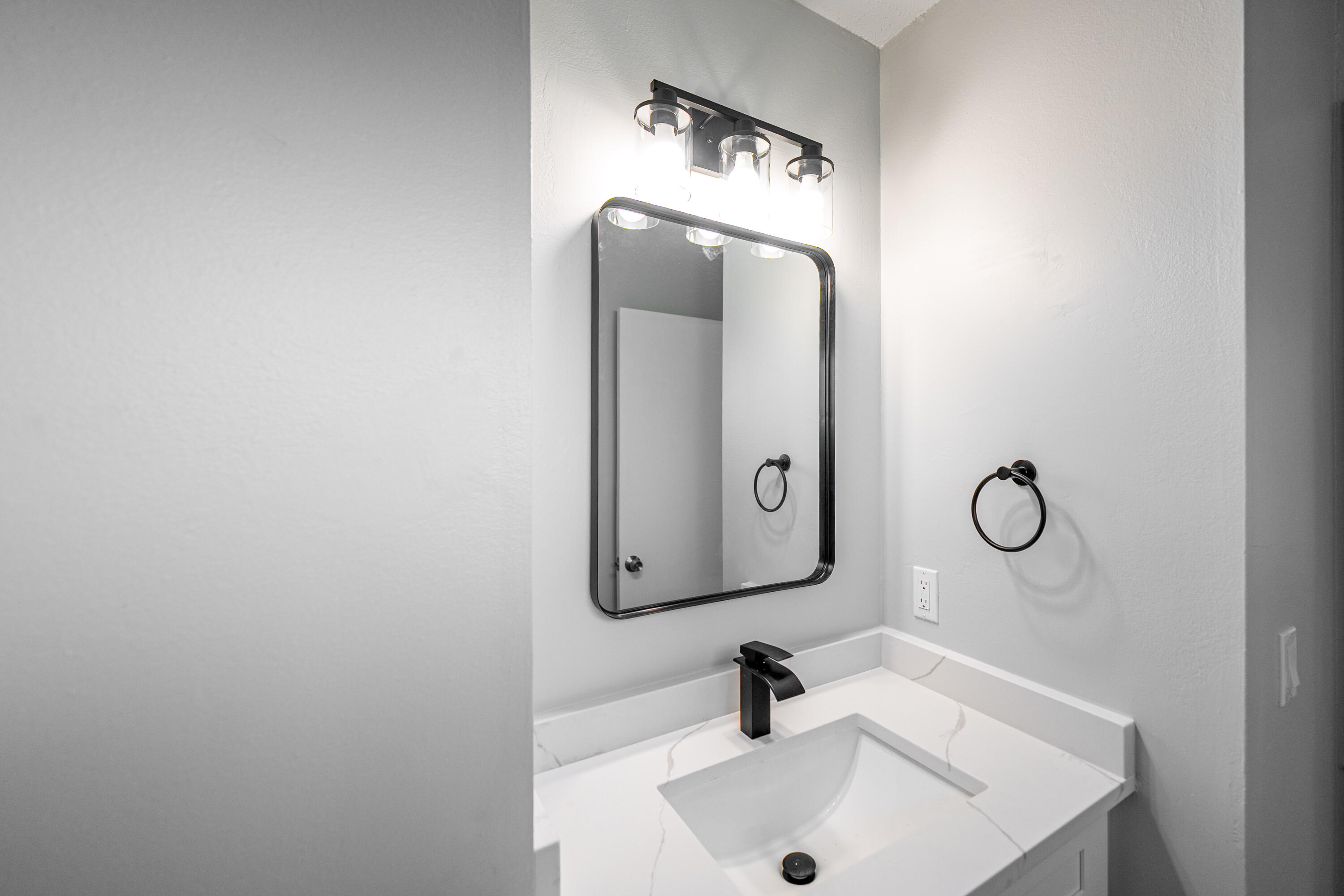 property viewer photo 26