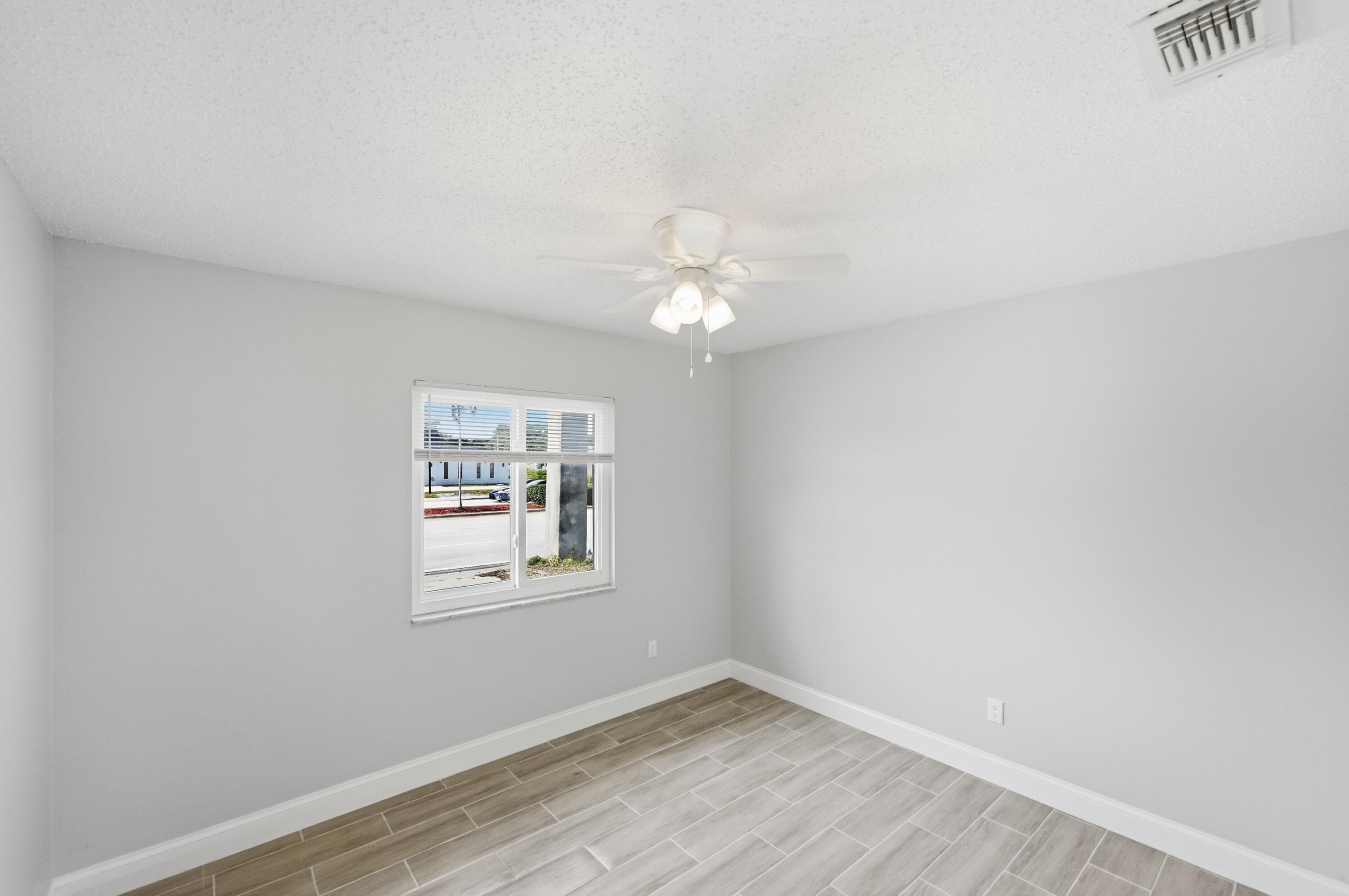 property viewer photo 29