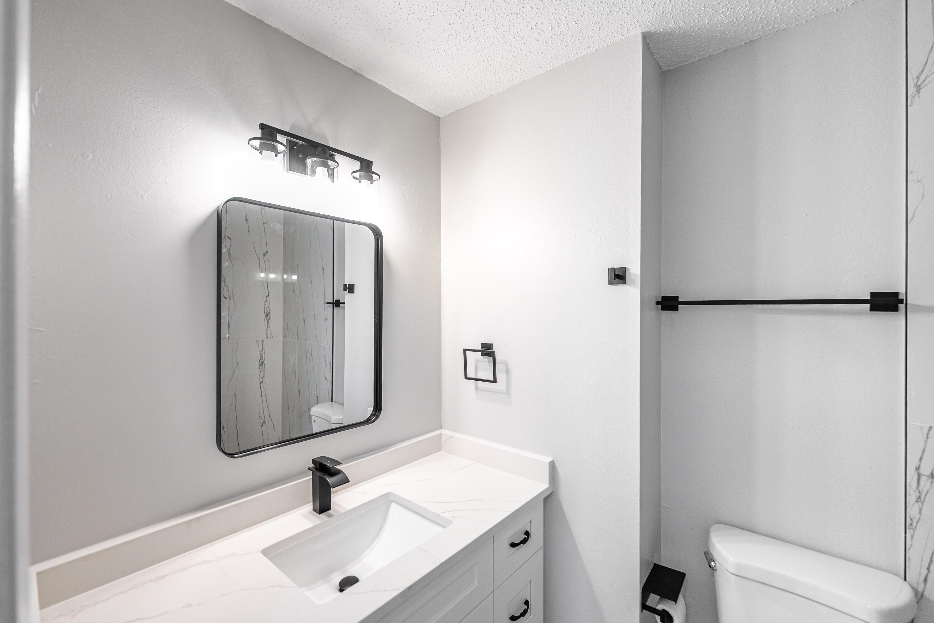 property viewer photo 30