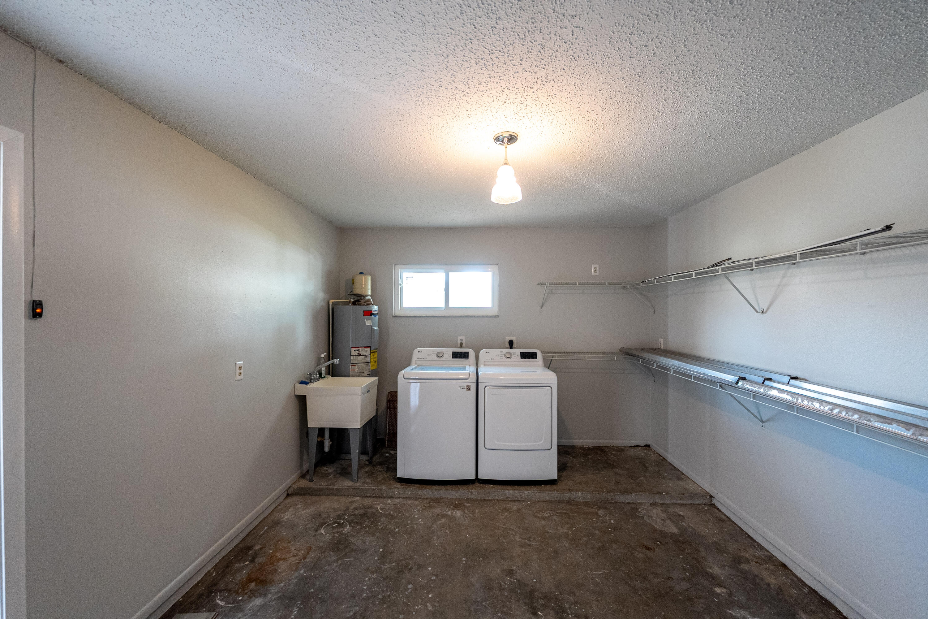 property viewer photo 35