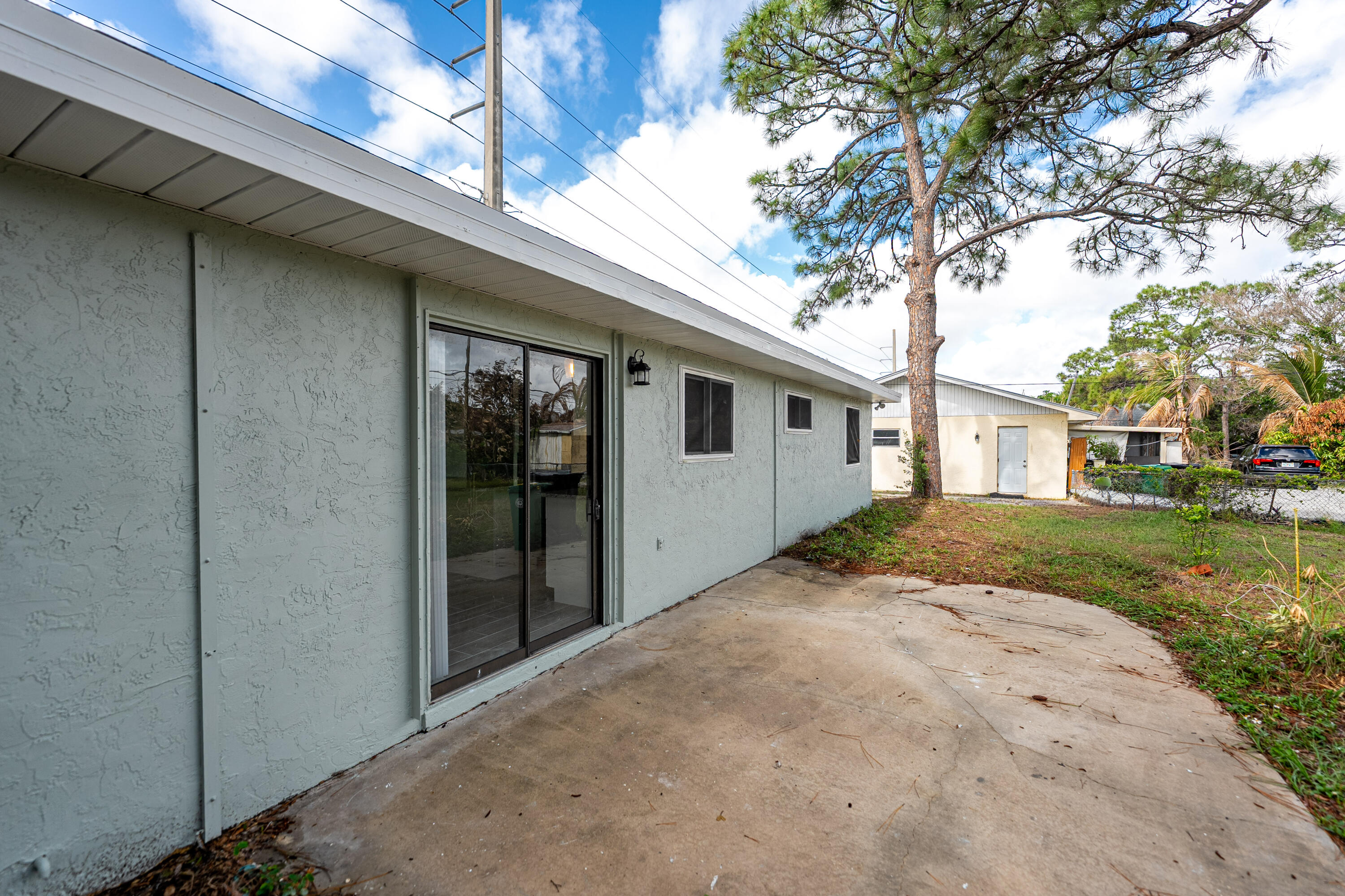property viewer photo 36