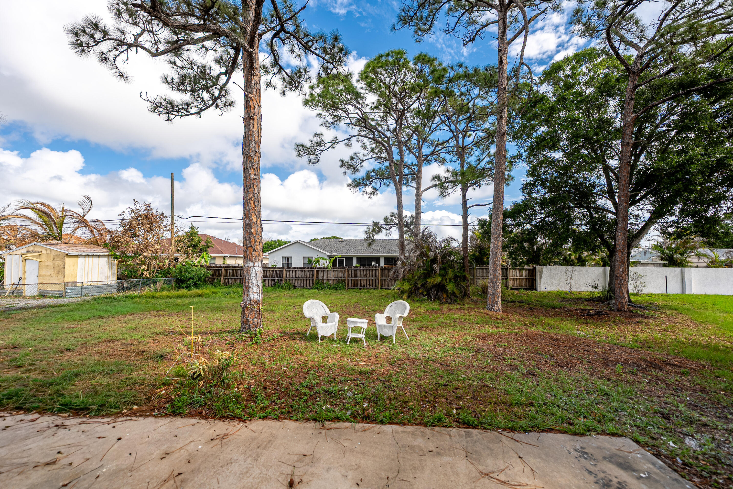property viewer photo 42