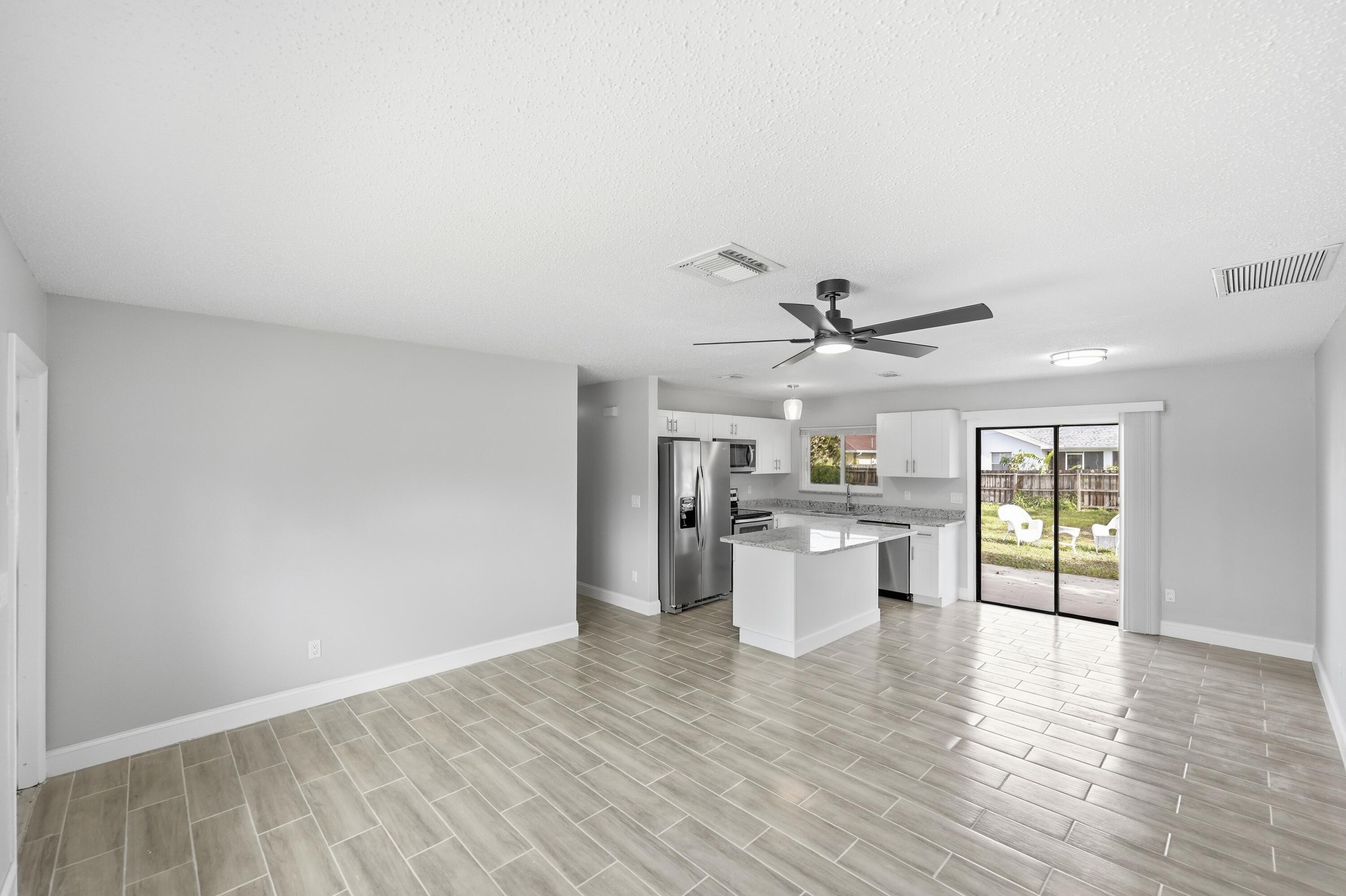 property viewer photo 8