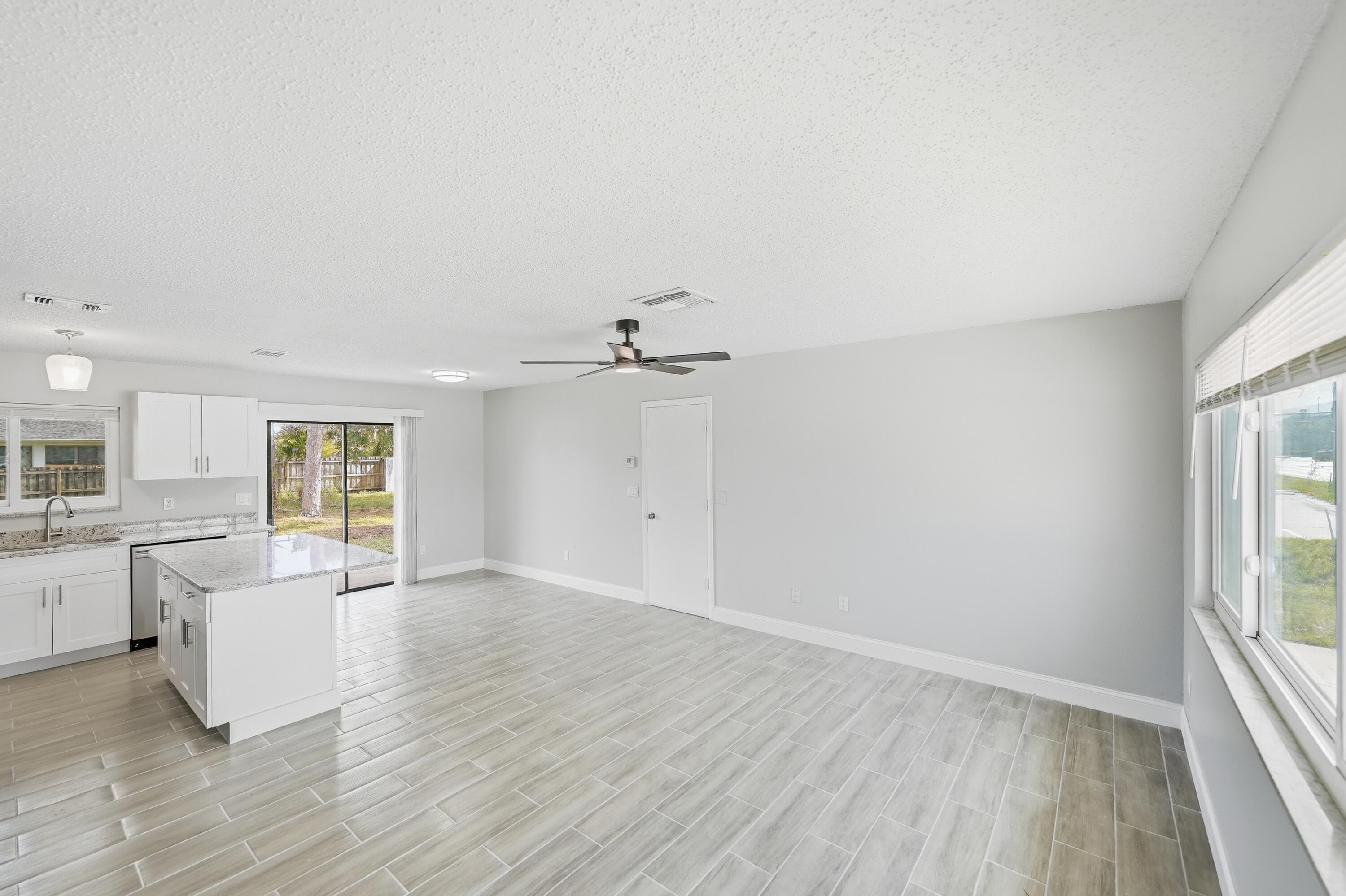 property viewer photo 9
