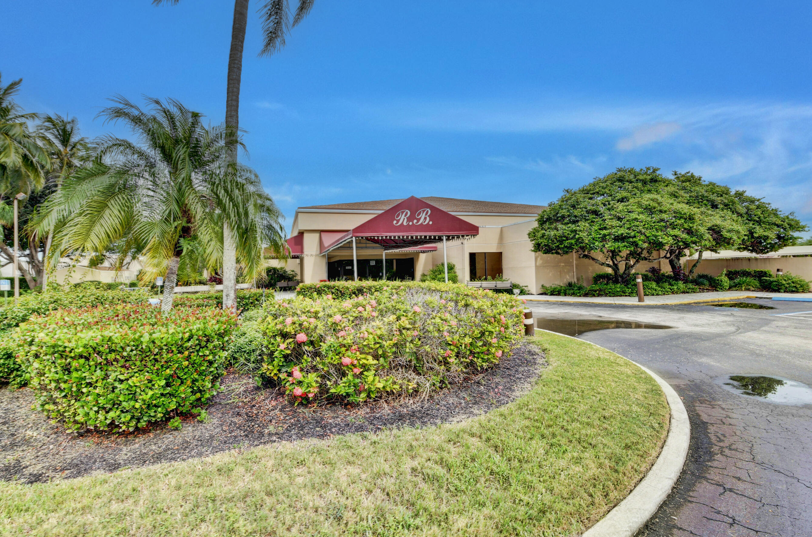 main property photo 38