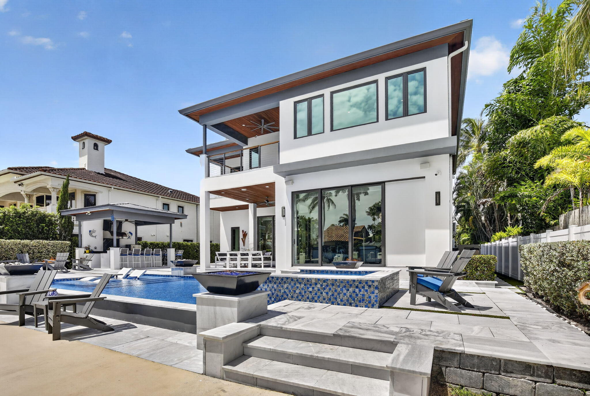 main property photo 64