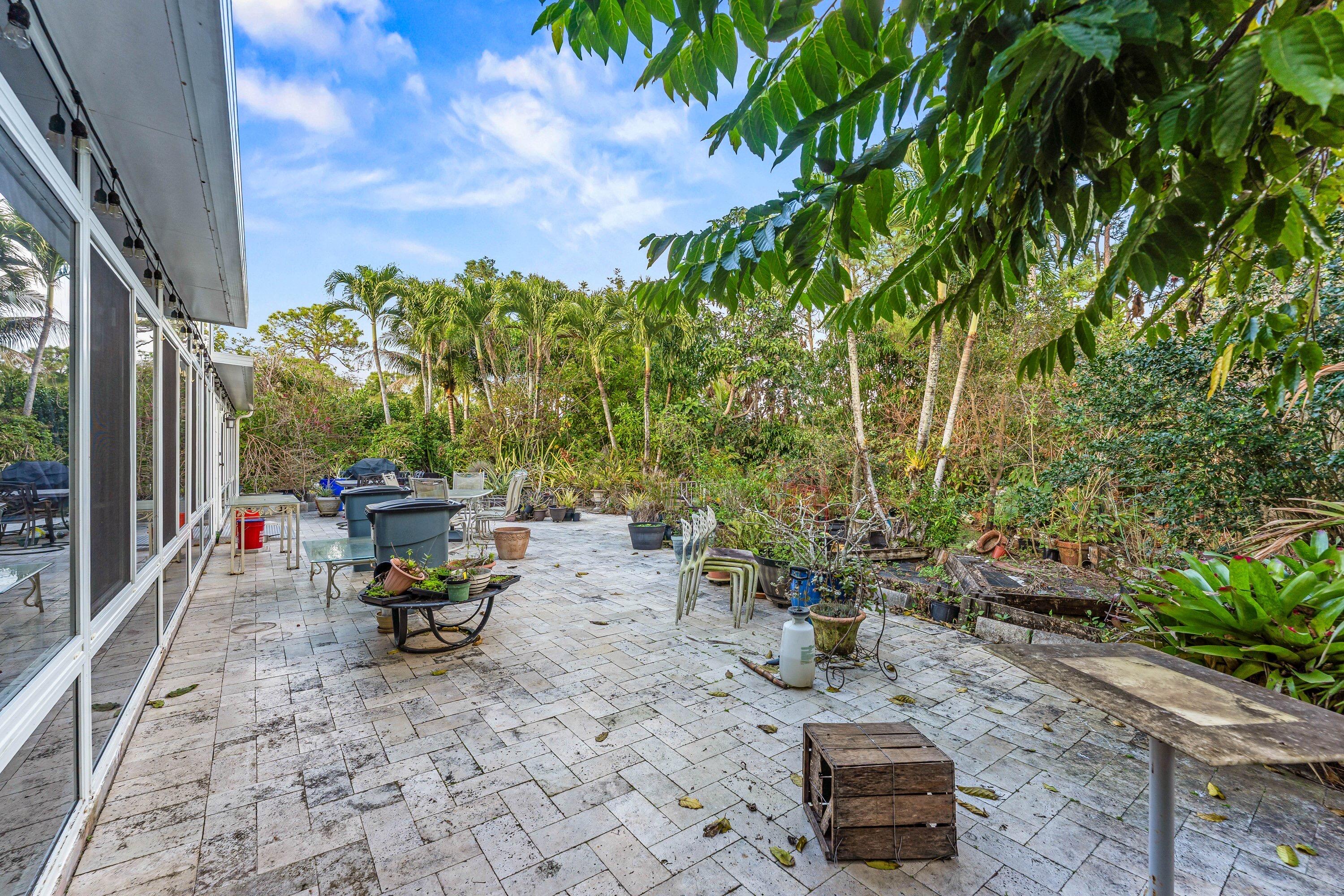 main property photo 50