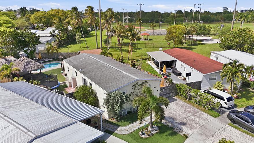 main property photo 42