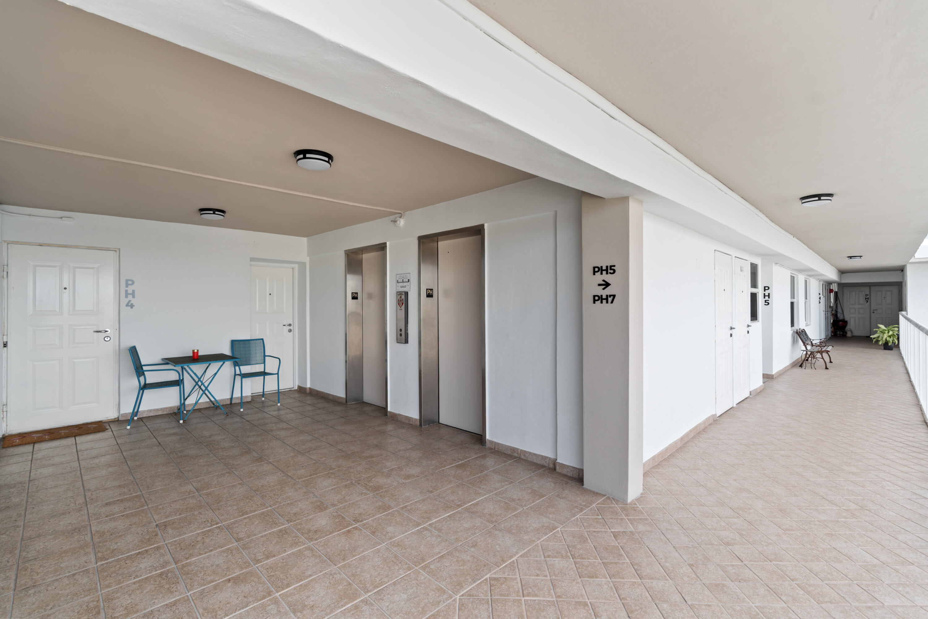 main property photo 11