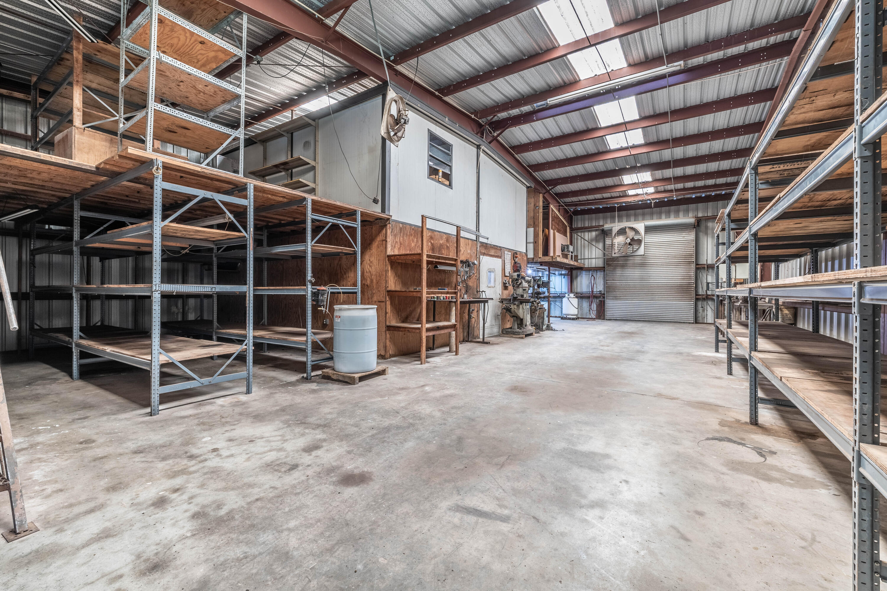 main property photo 14