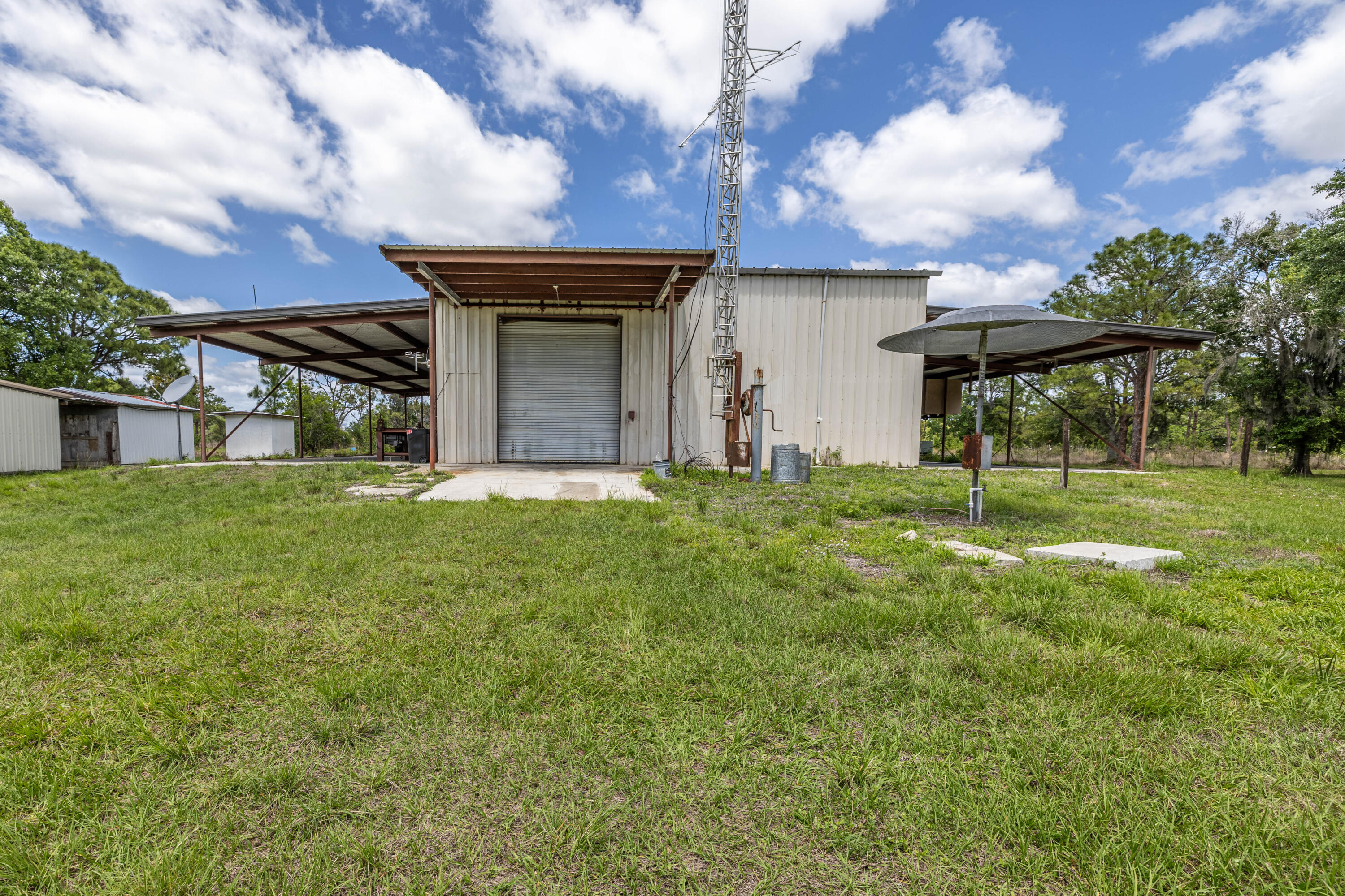 main property photo 27