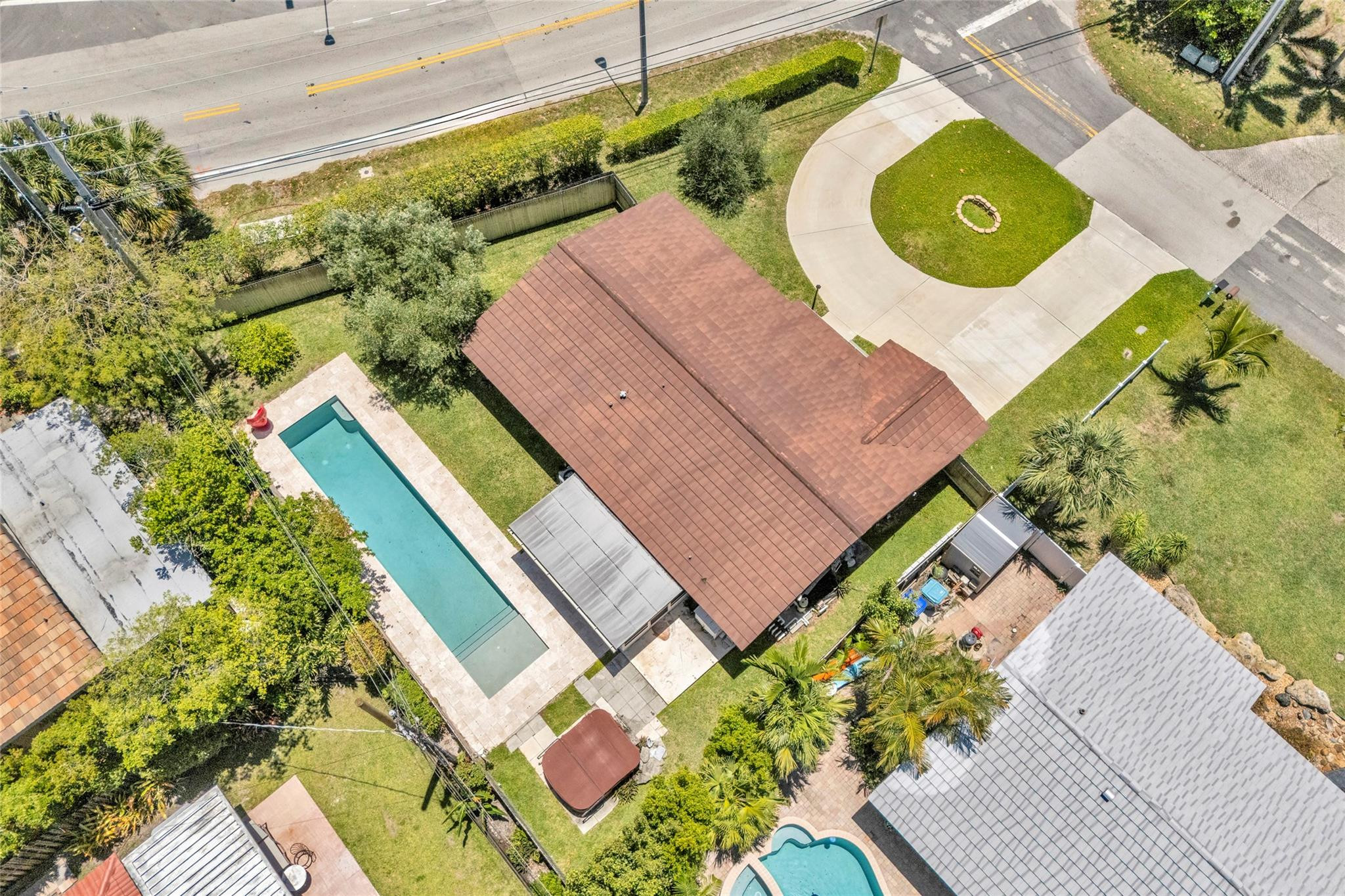 main property photo 41