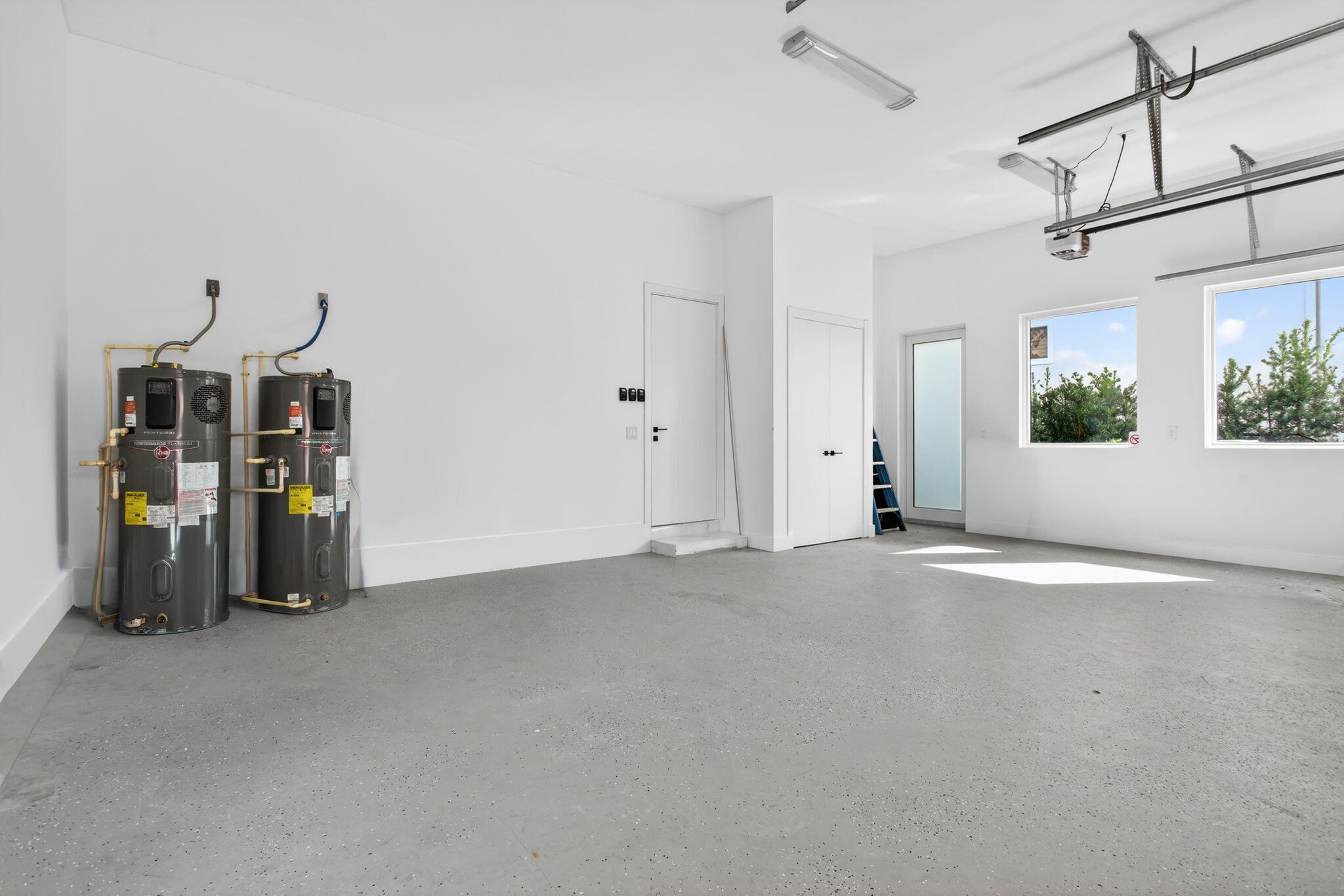 main property photo 76