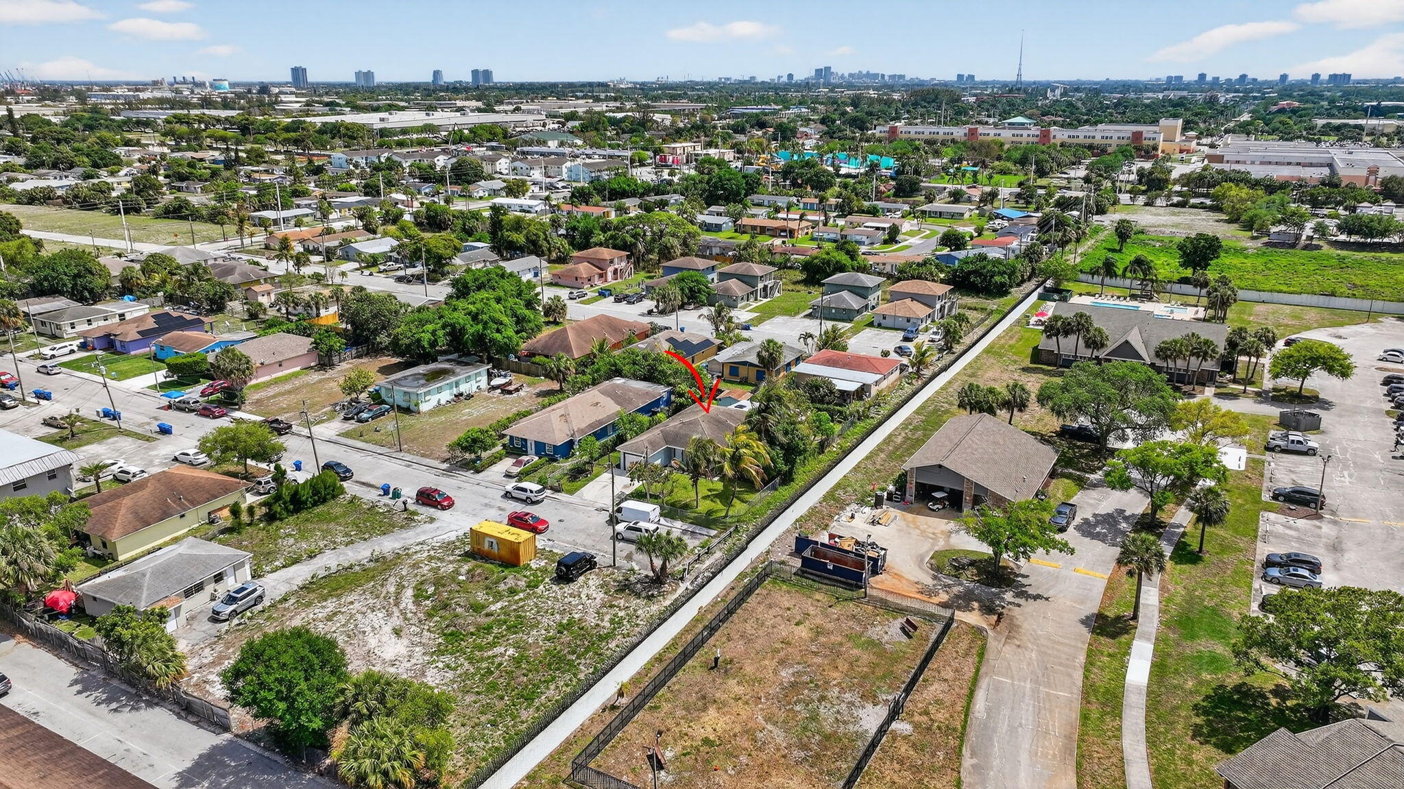 main property photo 41