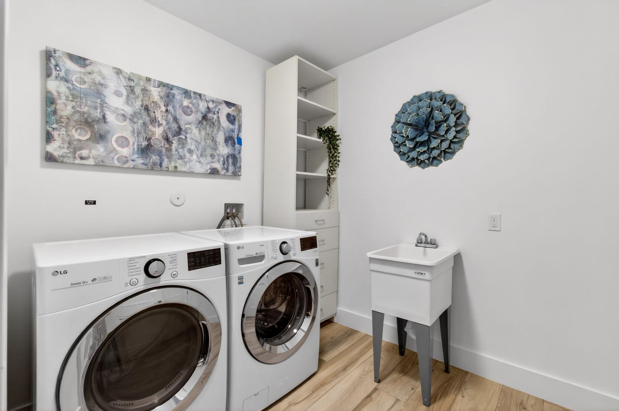 main property photo 79