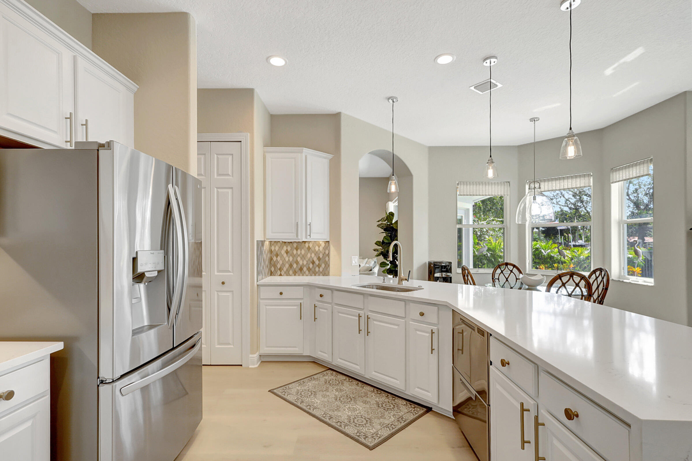 main property photo 74
