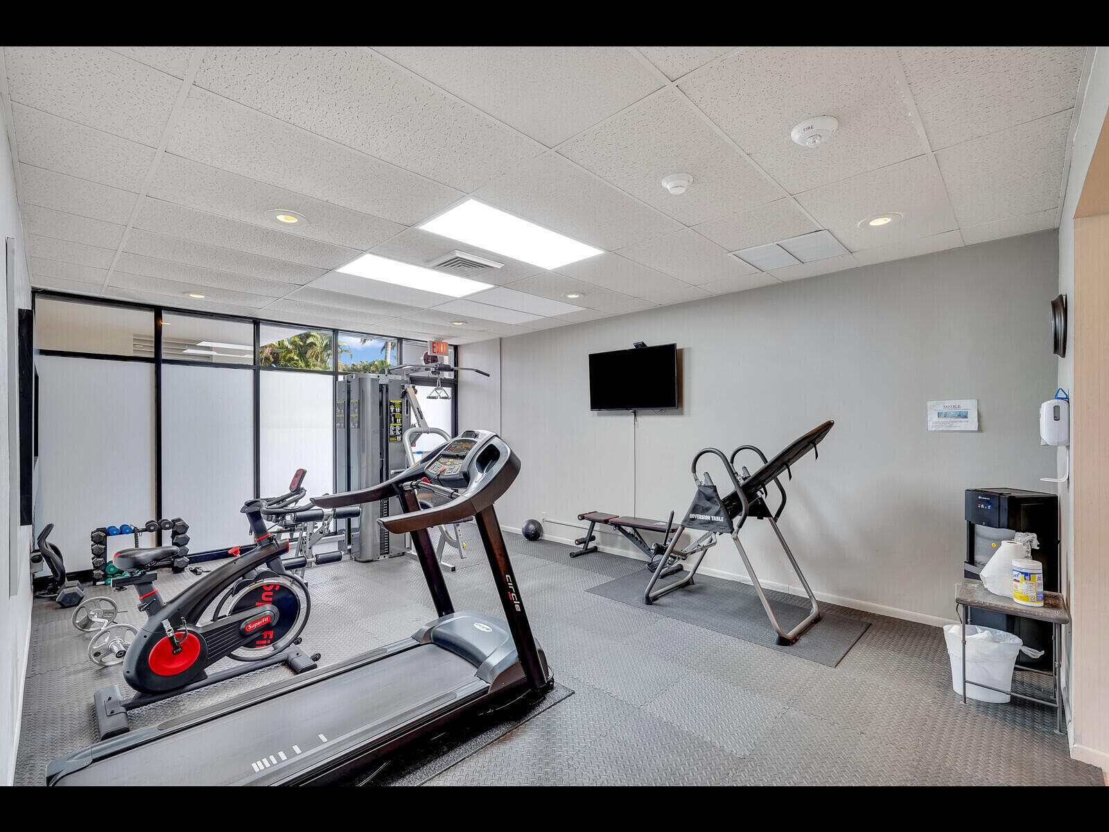 main property photo 18