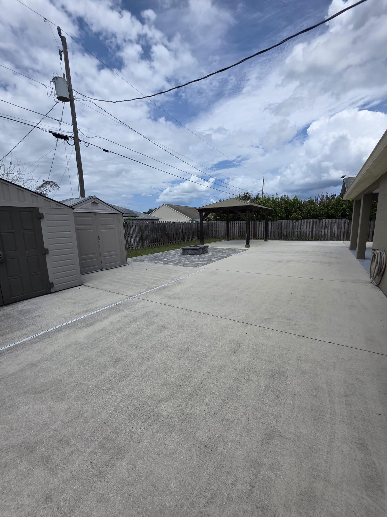 main property photo 51
