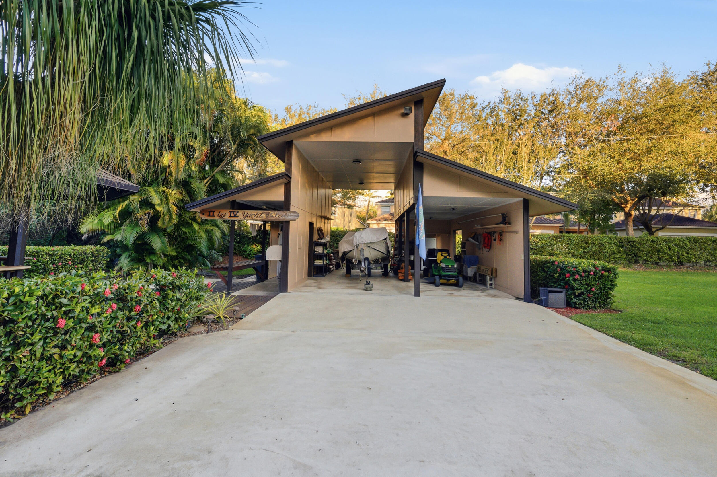 main property photo 67
