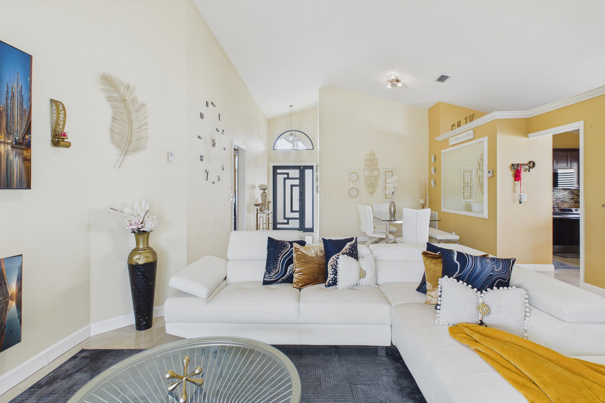 property viewer photo 14