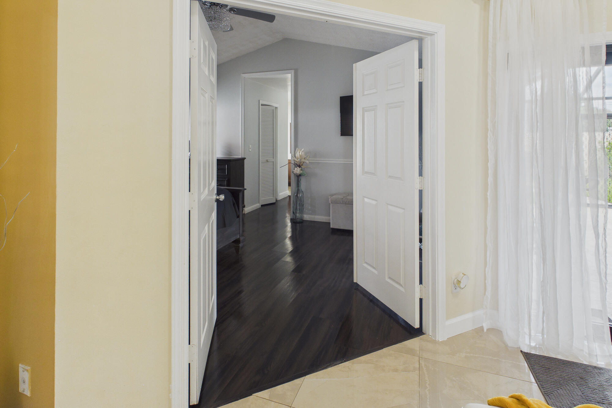 property viewer photo 17