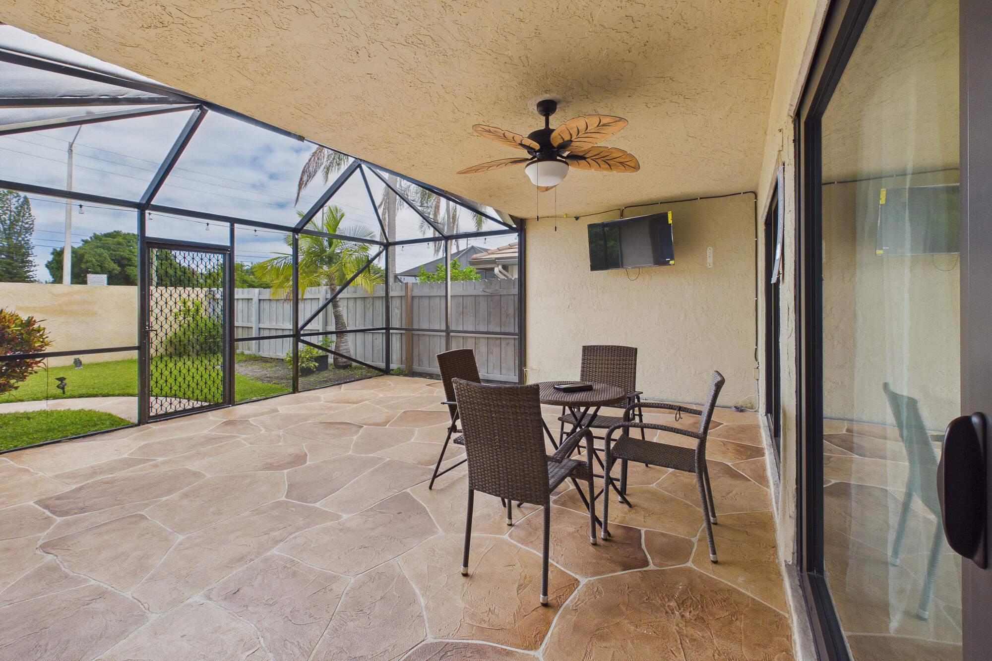 property viewer photo 8