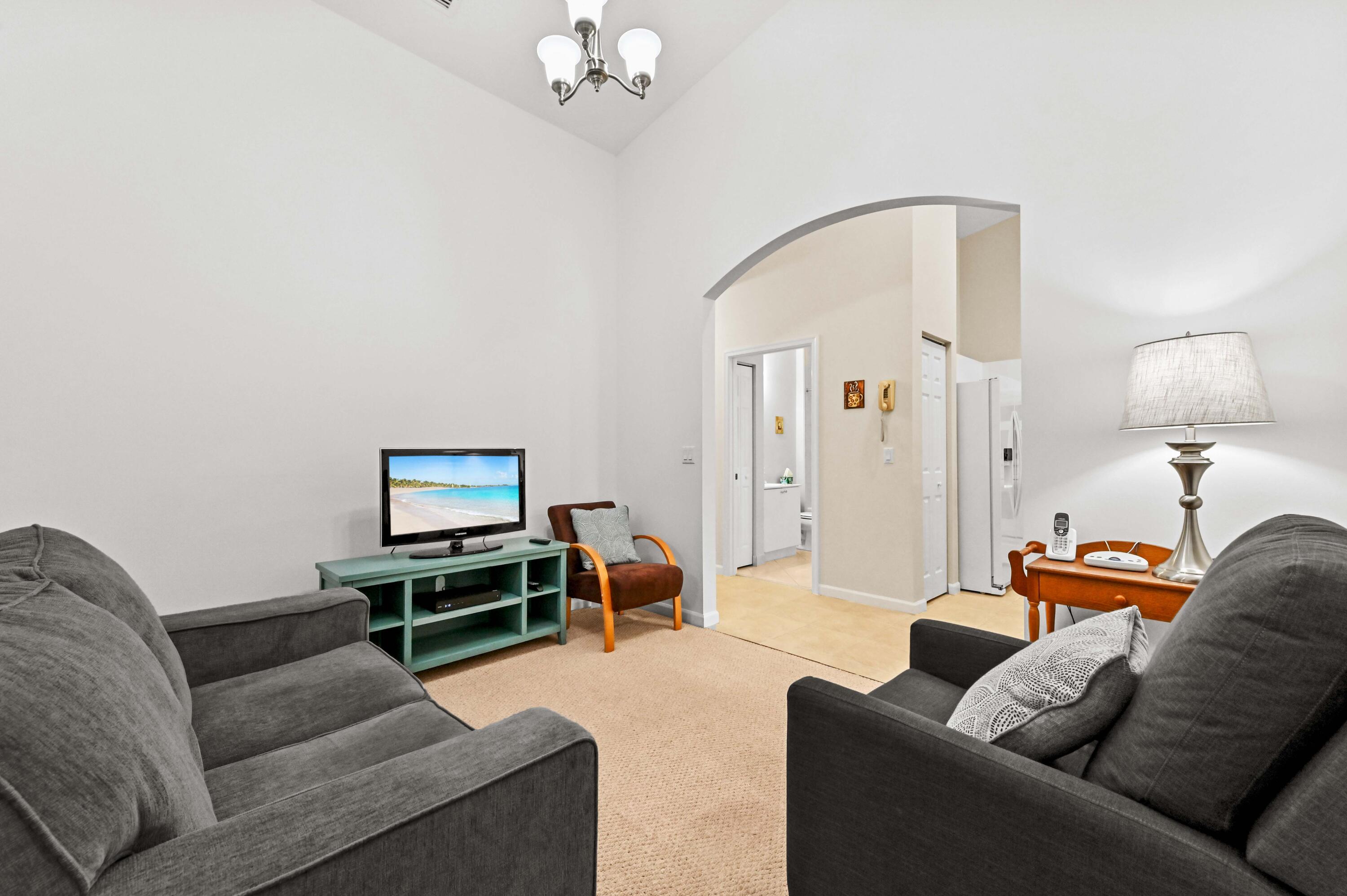 property viewer photo 10