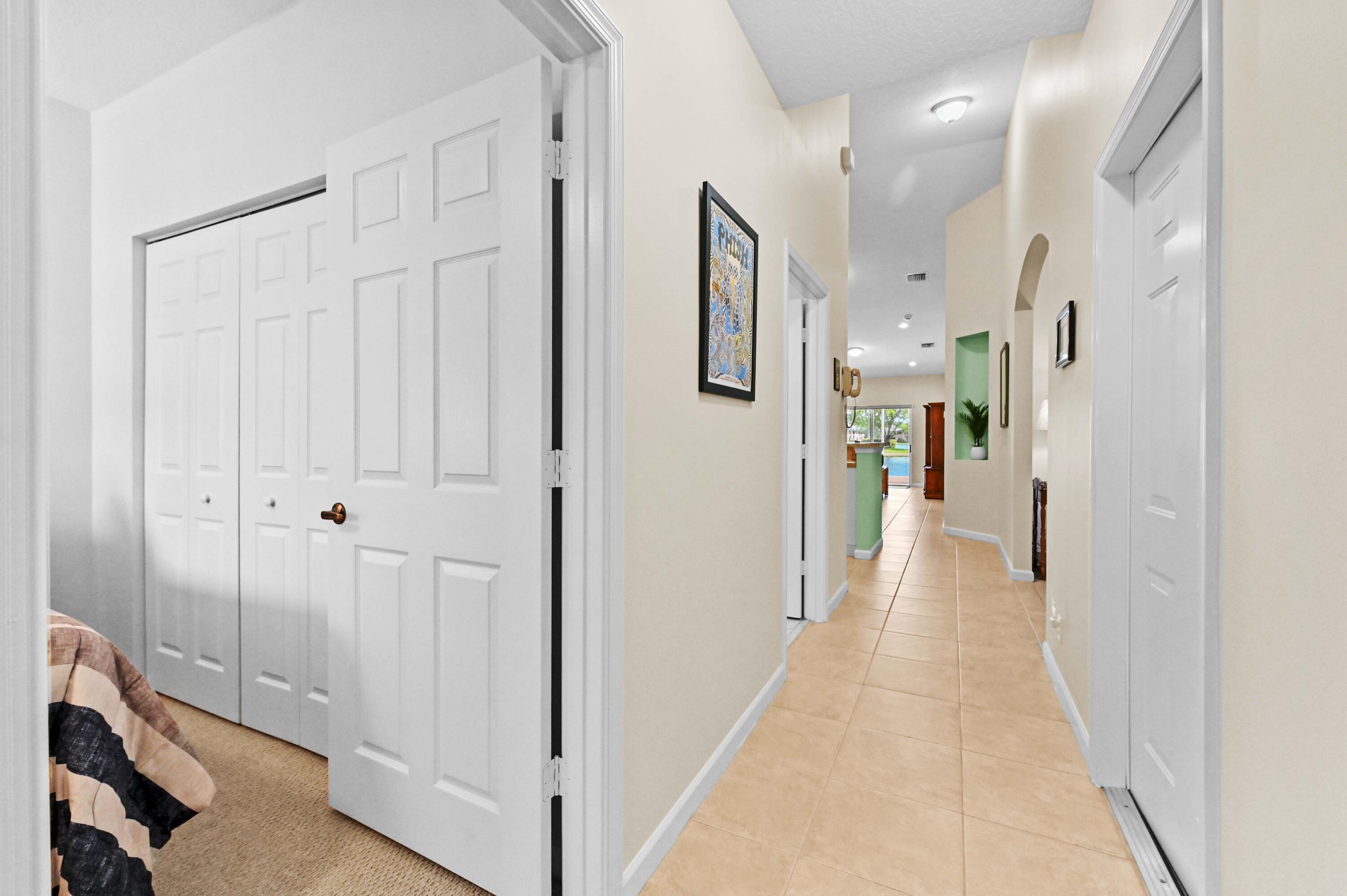property viewer photo 3