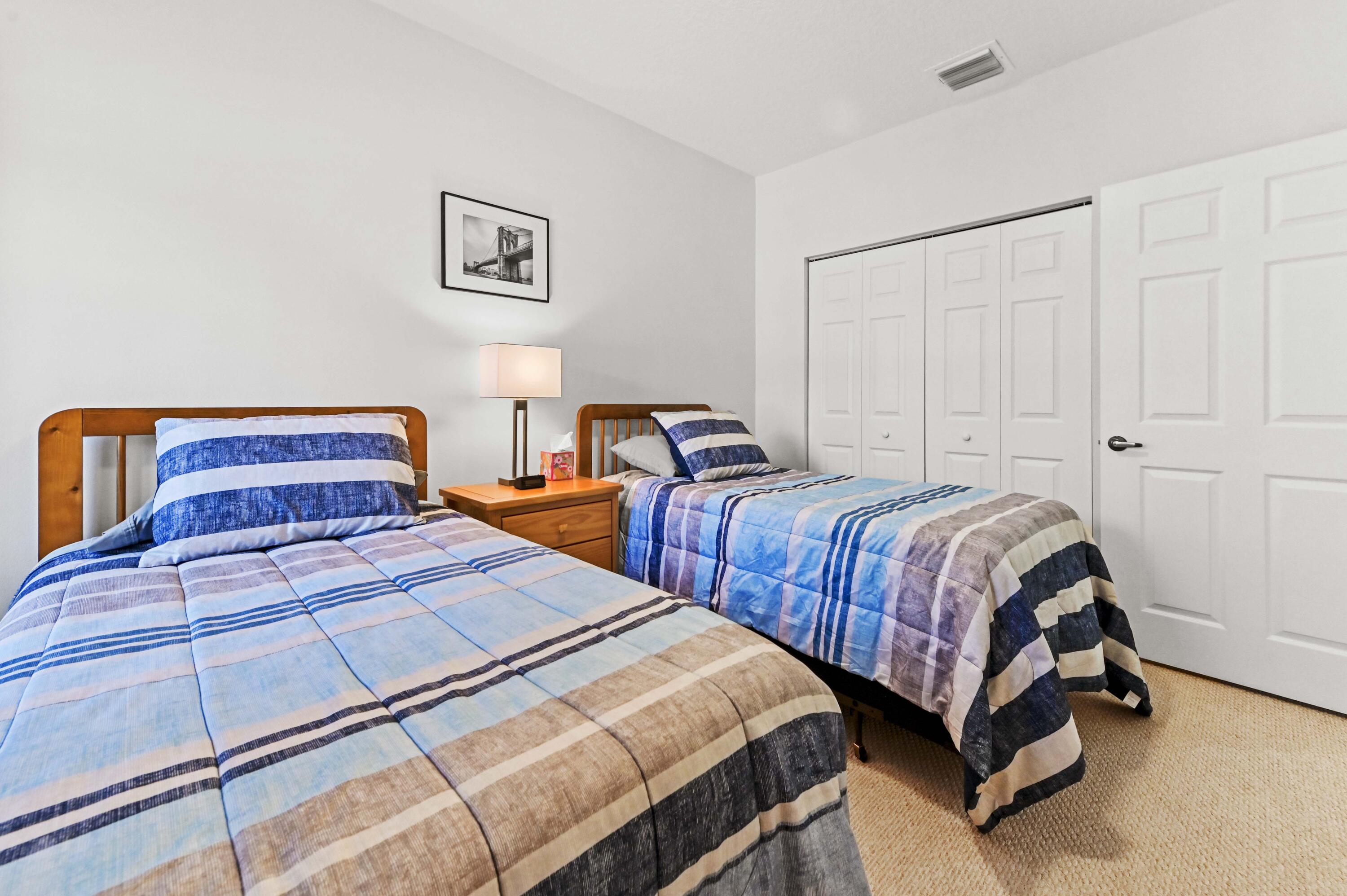 property viewer photo 6