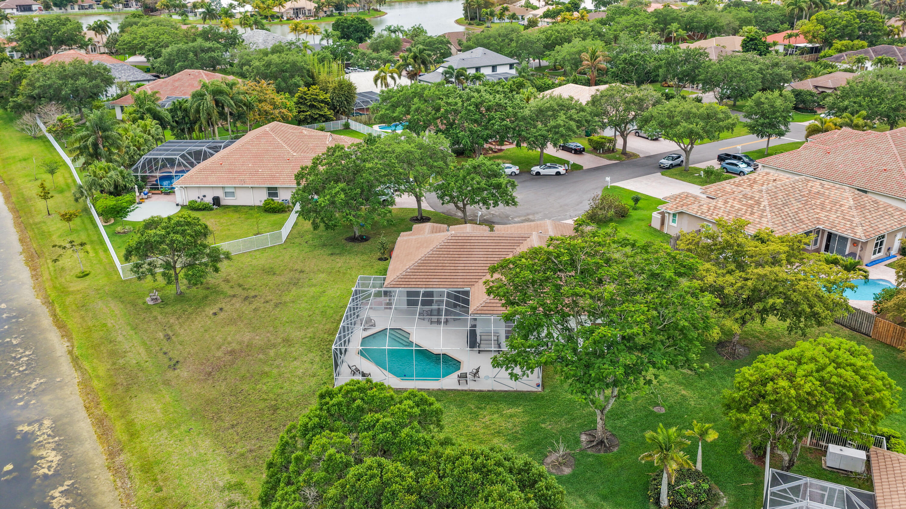 main property photo 68