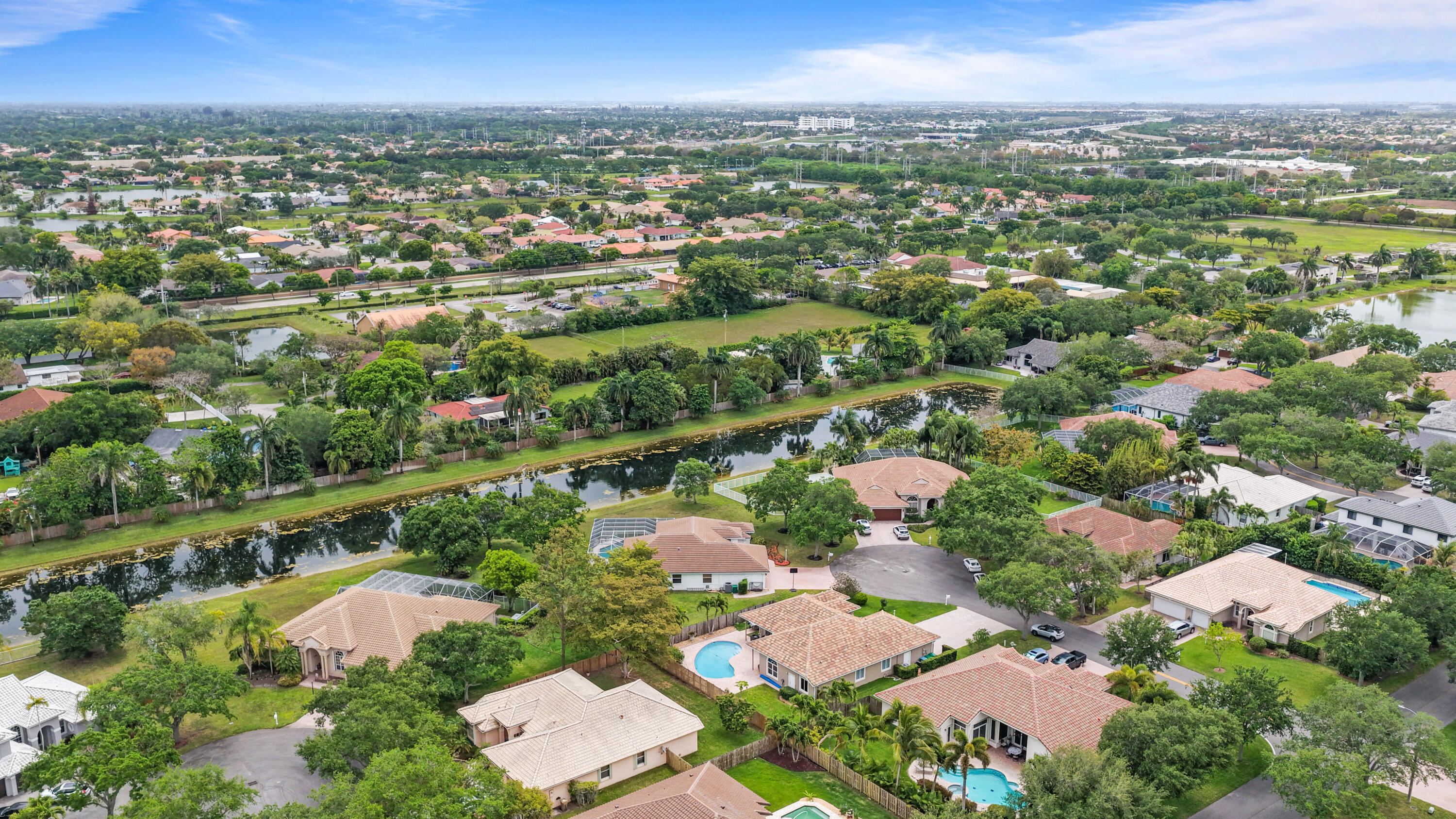 main property photo 78