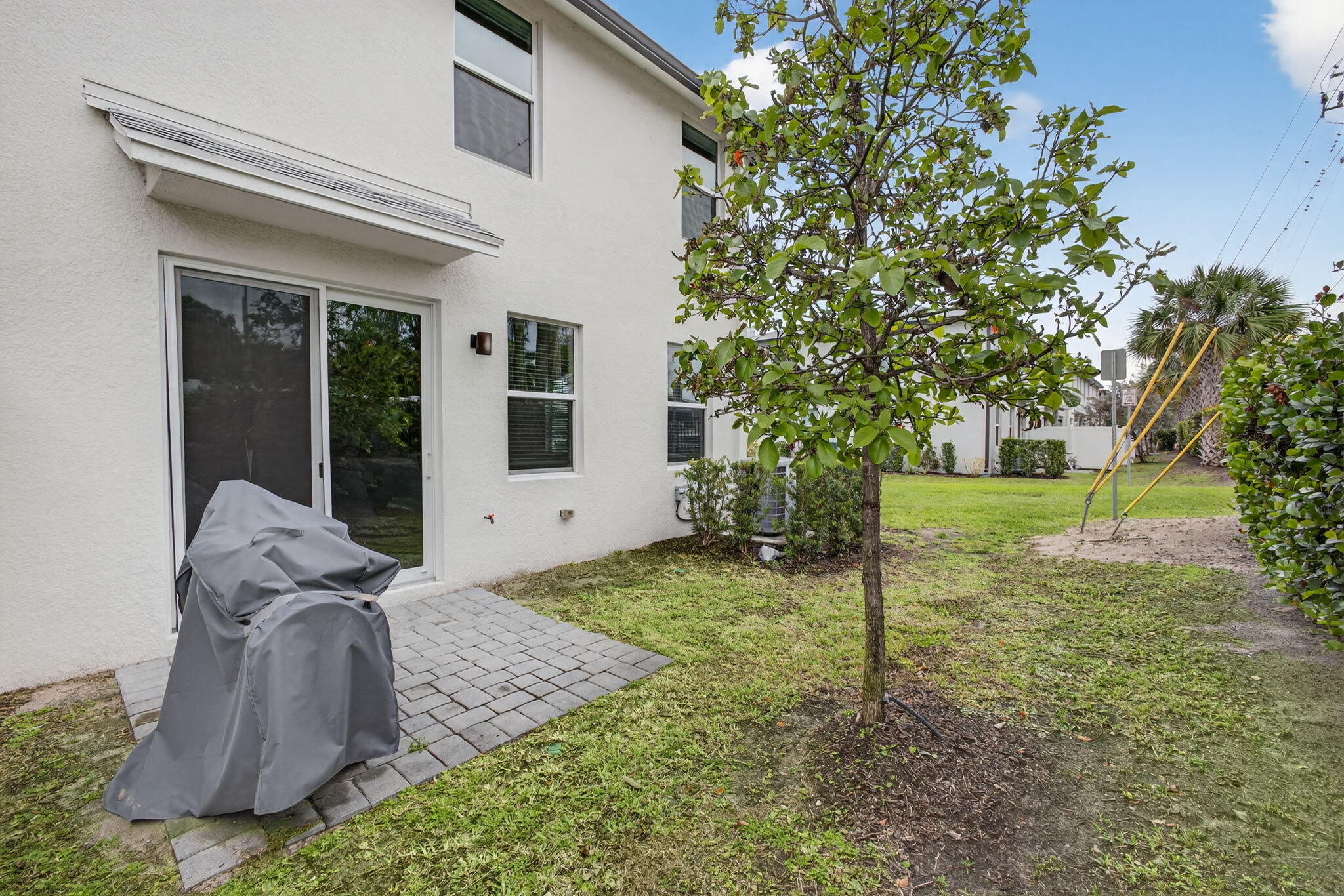 main property photo 40