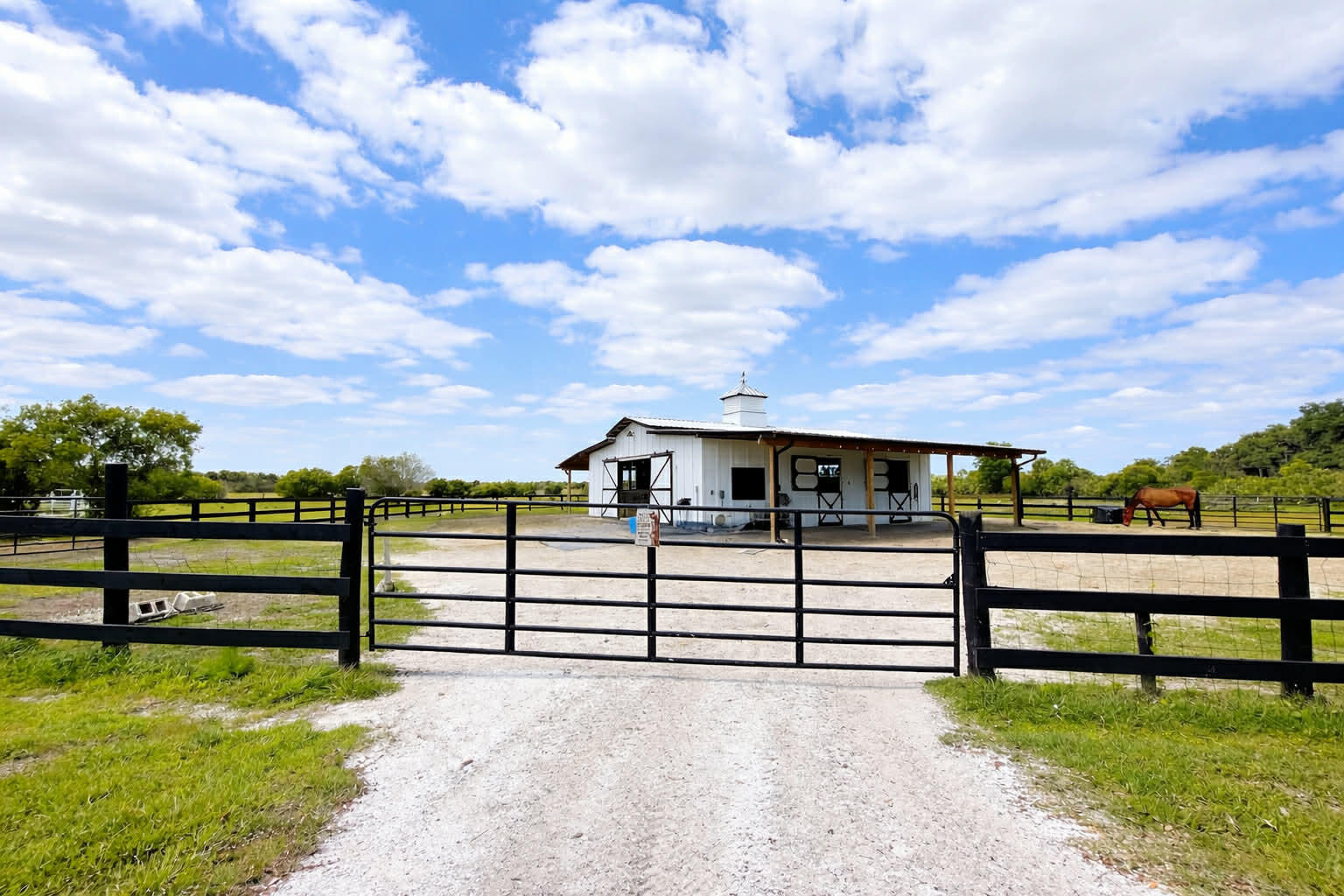 main property photo 8