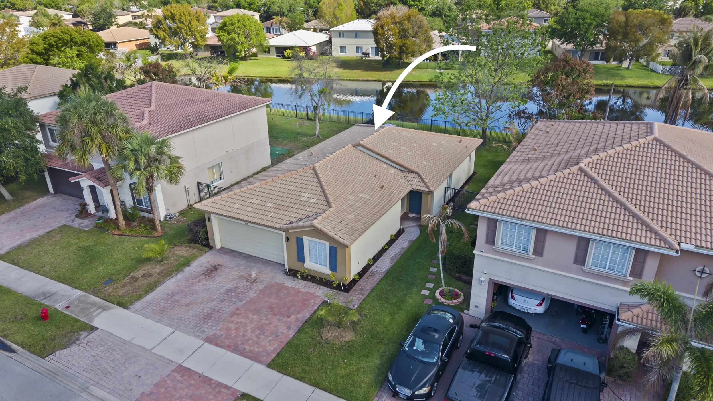 main property photo 28