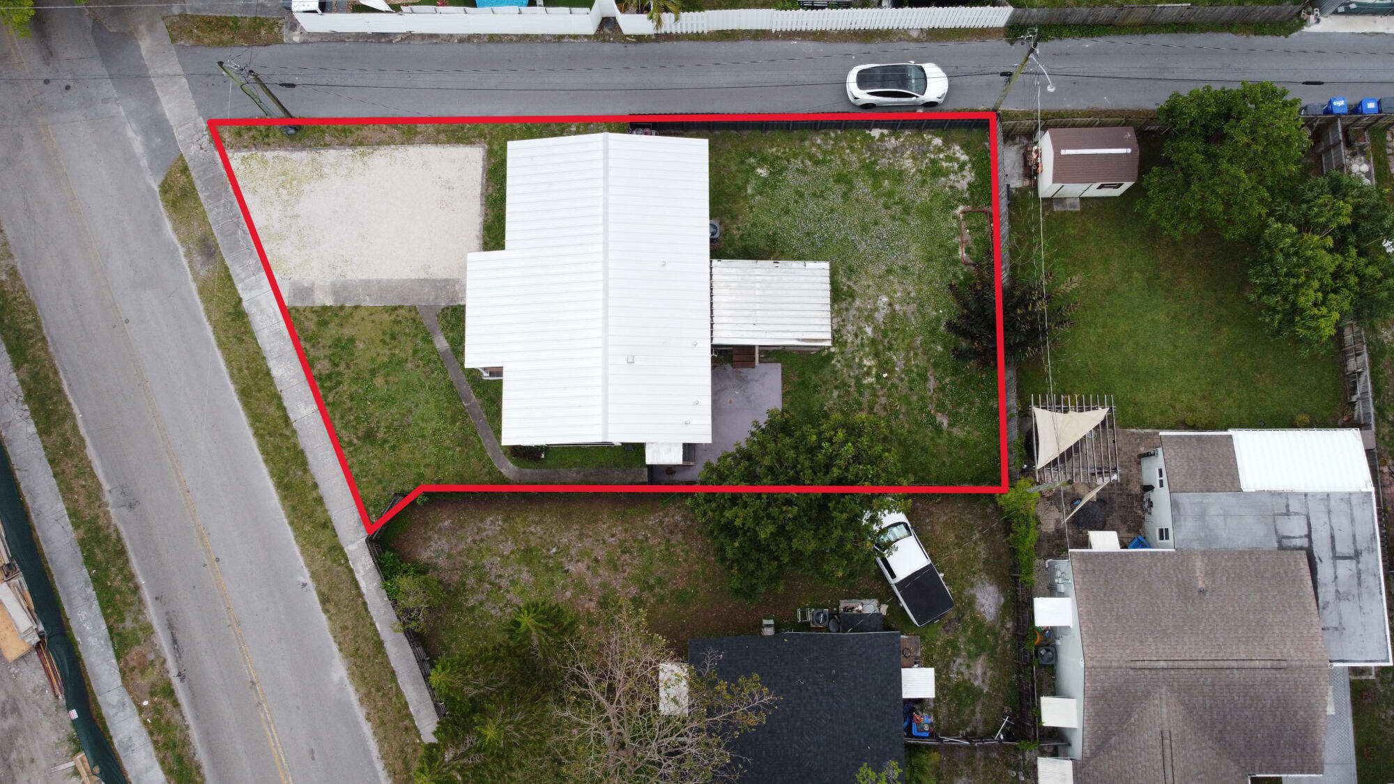 main property photo 30