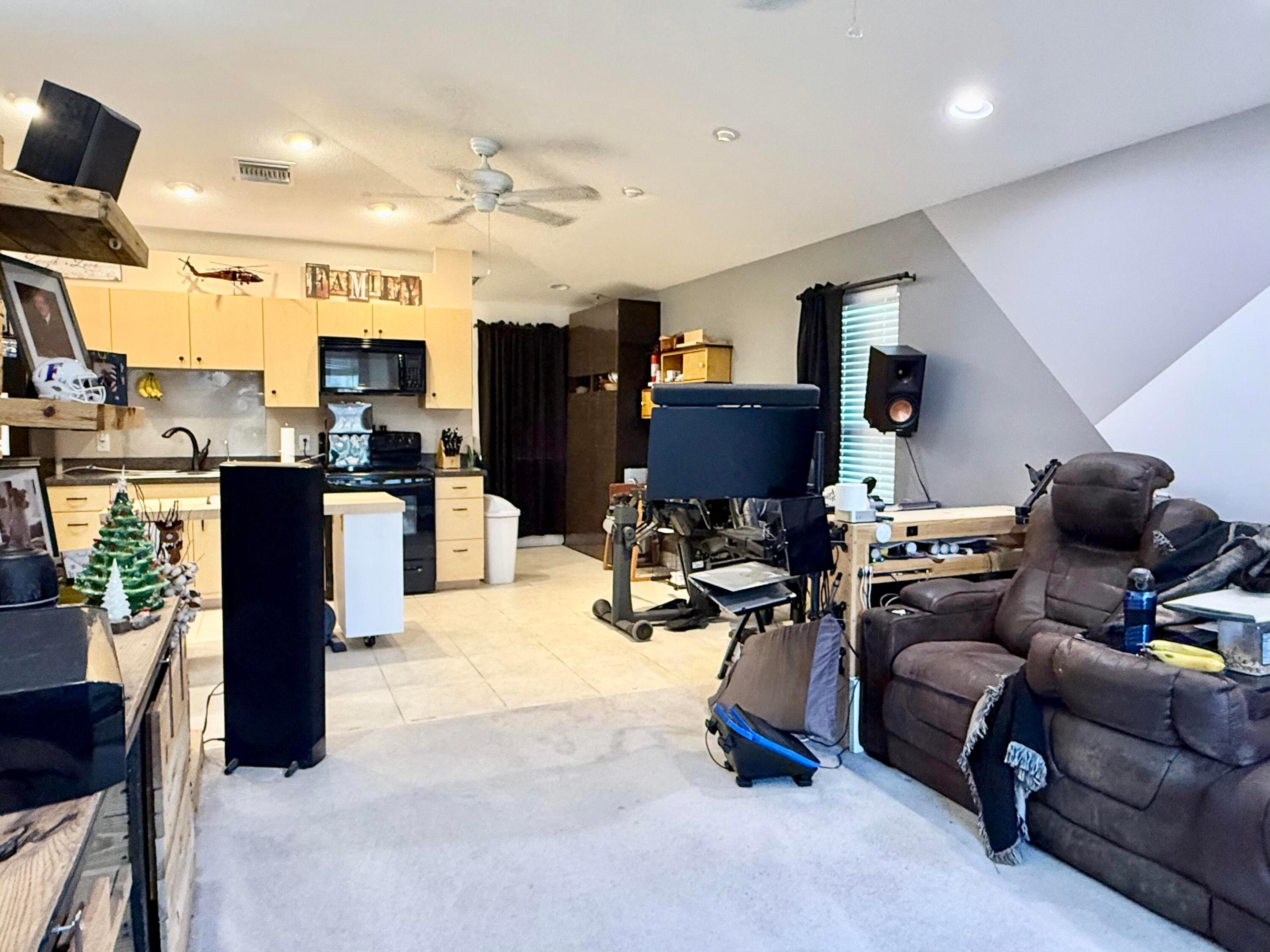 main property photo 68