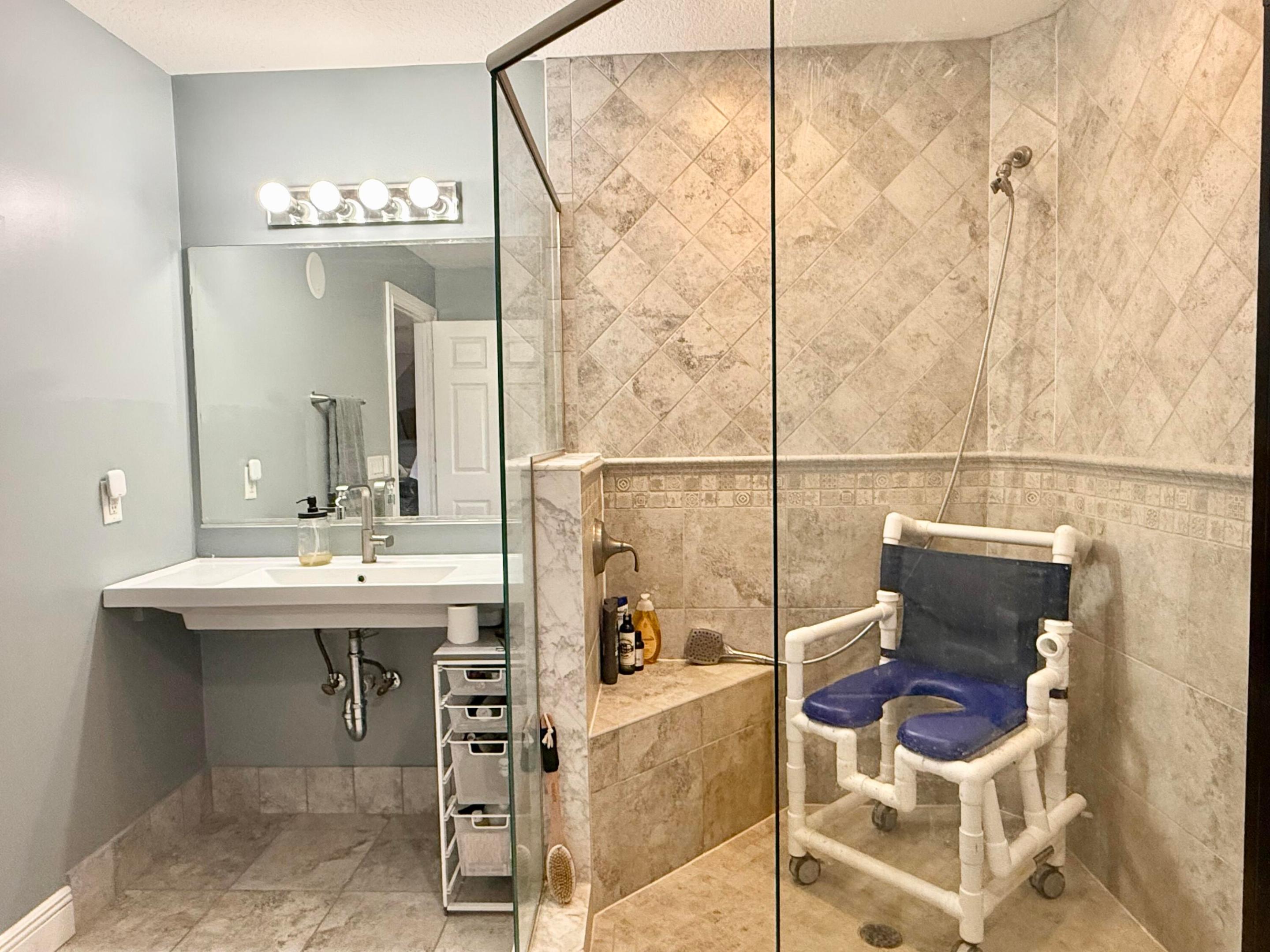 main property photo 75