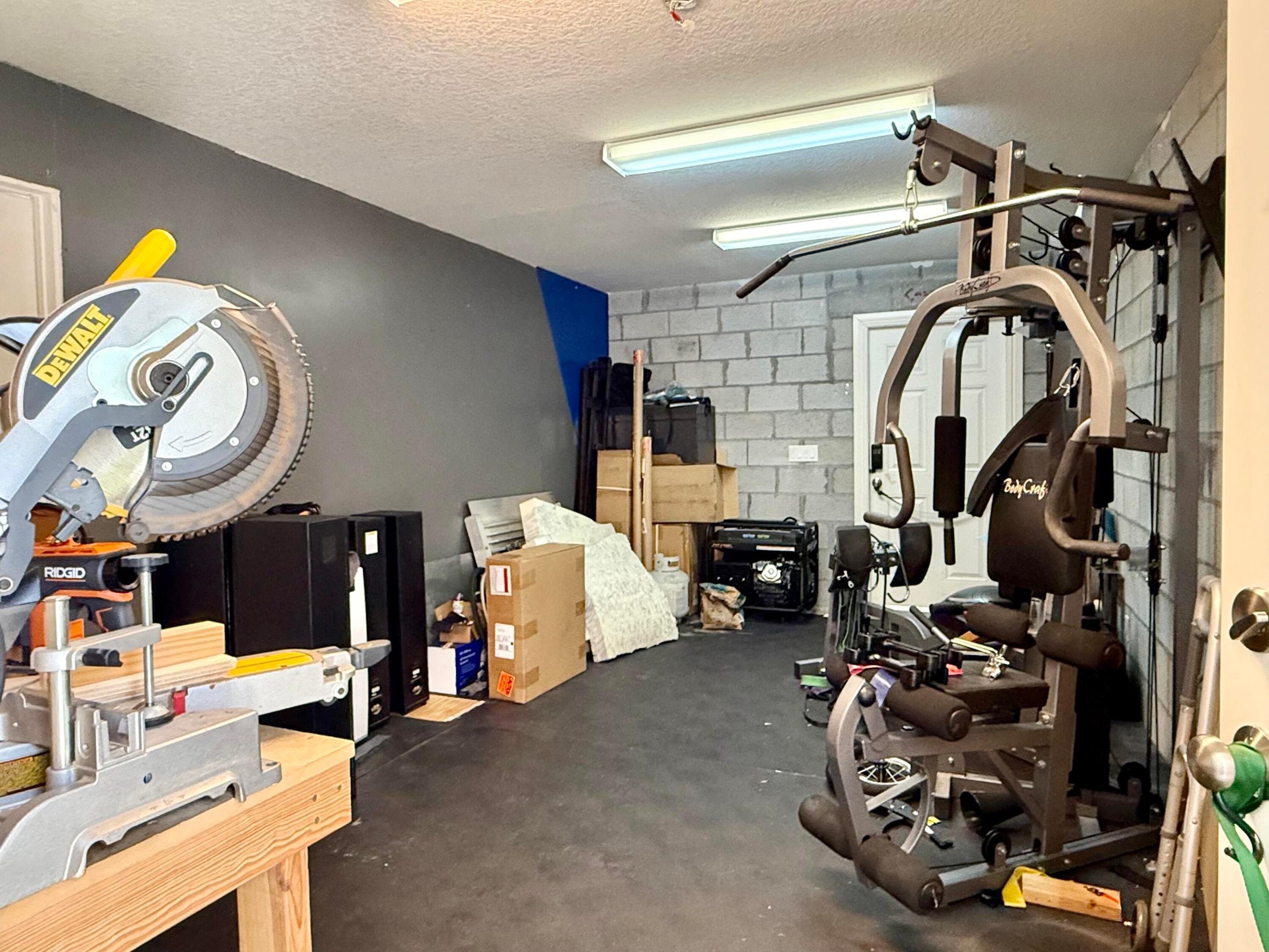 main property photo 79