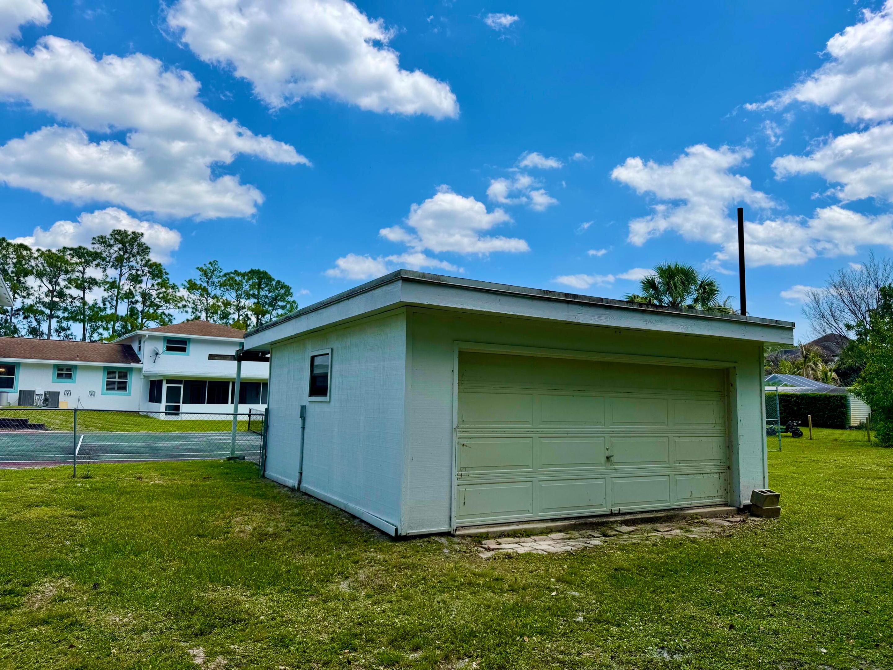main property photo 94